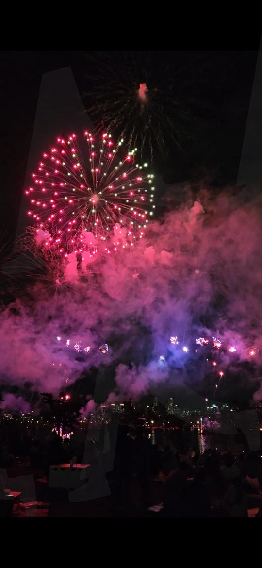 밤하늘의 폭죽 | 폭죽, 축제, 밤하늘, 배경, 배경화면 | 스탠바이 STANDBUY 디지털 콘텐츠