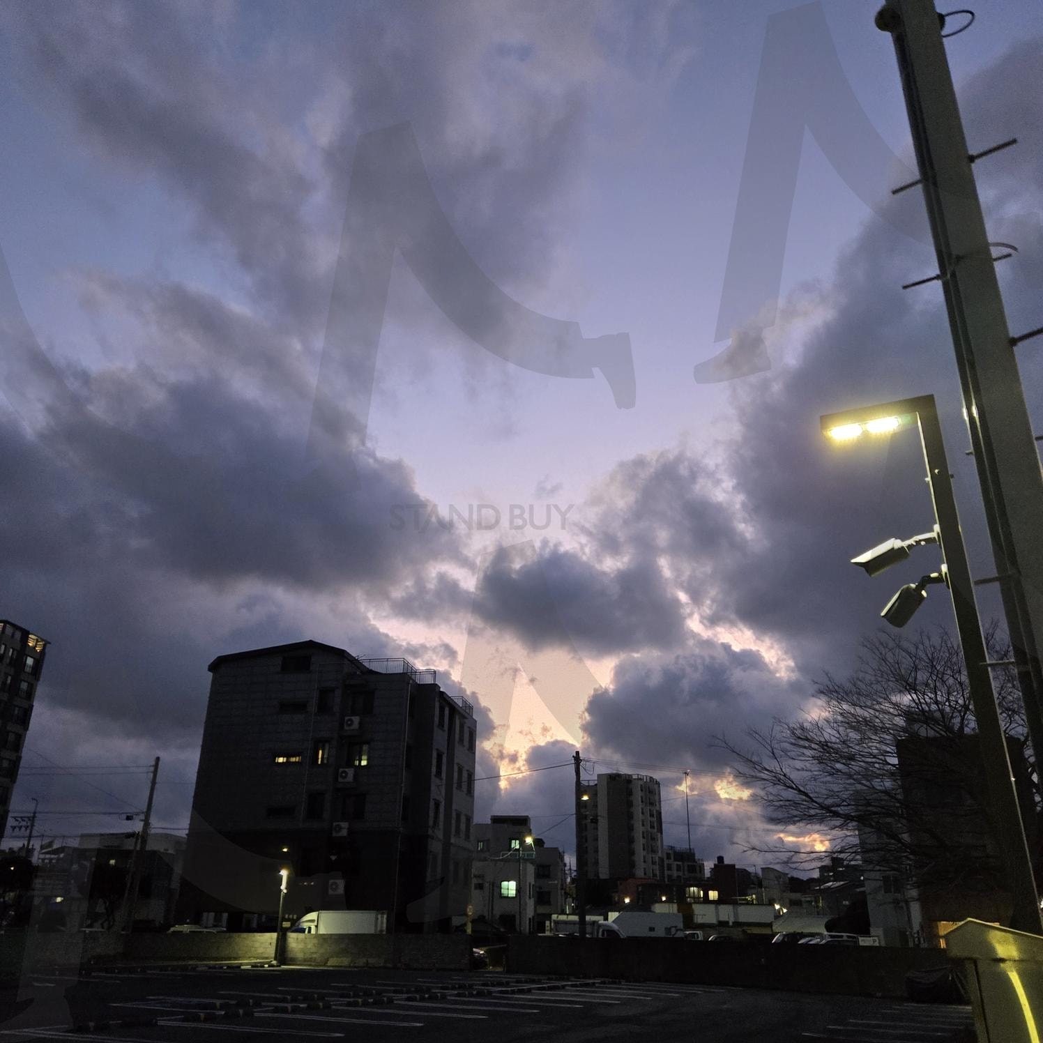 어스름한 저녁 감성 | 어스름, 저녁, 제주상공, 어두운 거리, 밤 | 스탠바이 STANDBUY 디지털 콘텐츠