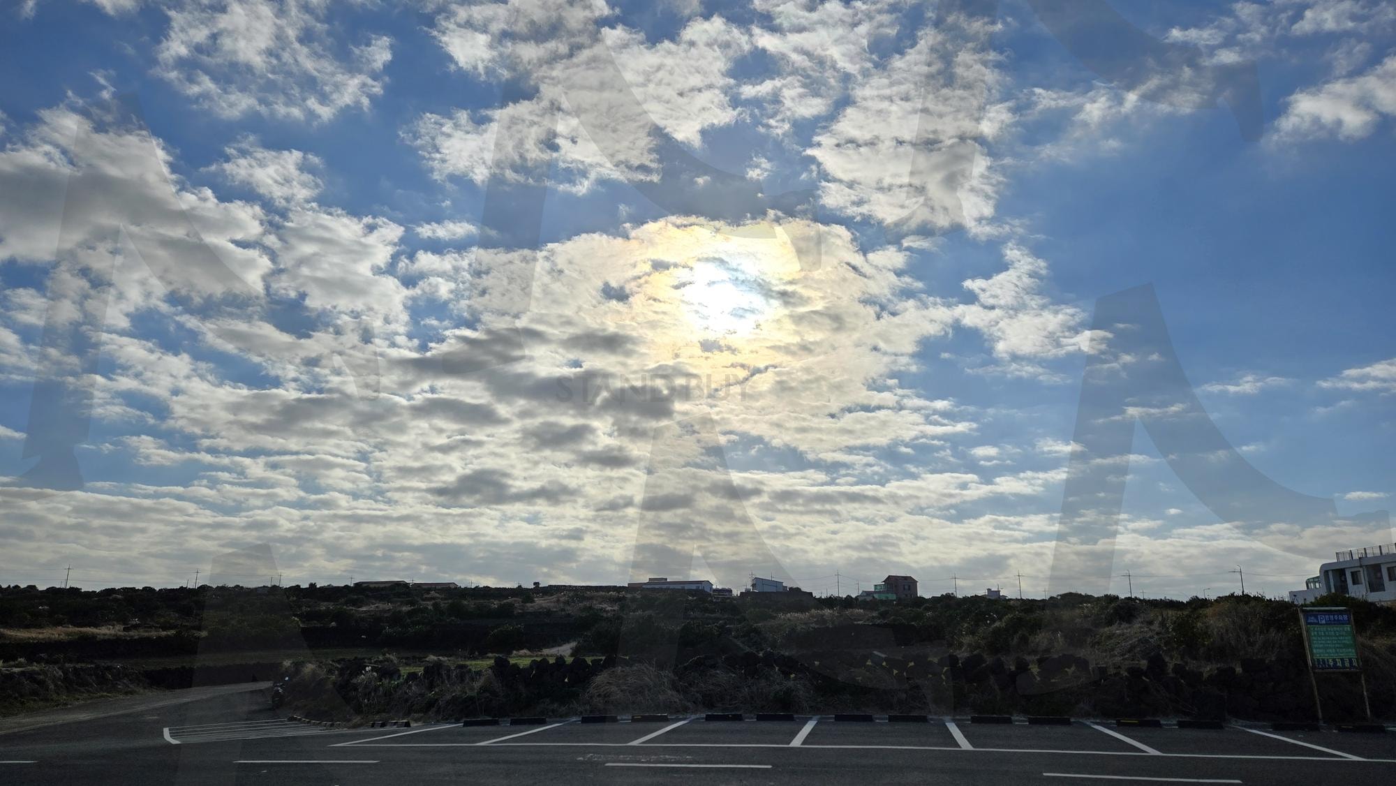 주차장 경치 | 주차장, 하늘, 햇빛, 경치, 풍경, 예쁜풍경, 예쁜경치, 예쁜 | 스탠바이 STANDBUY 디지털 콘텐츠