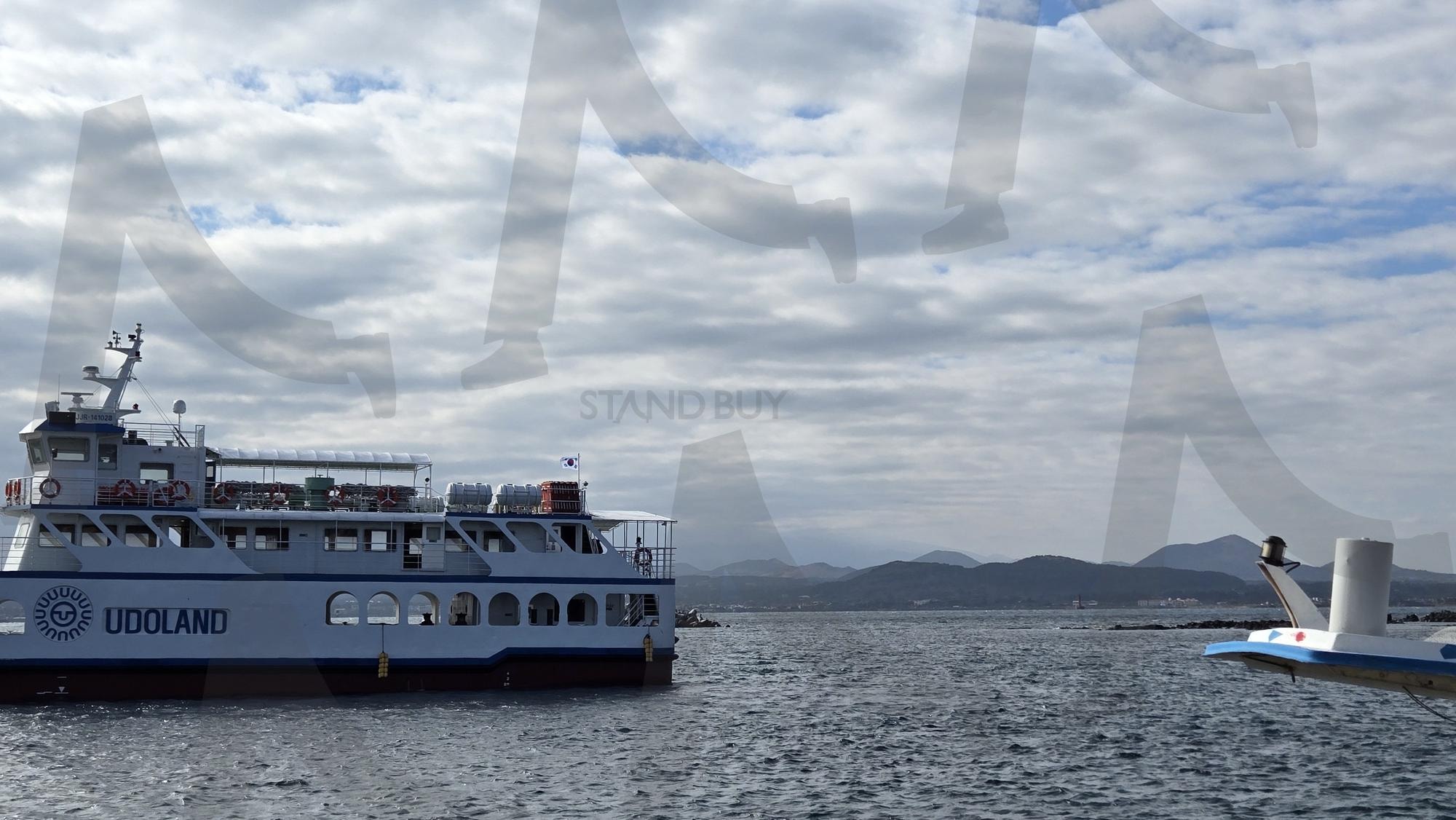 제주도 배와 바다 | 유람선, 배, 크루즈, 바다, 제주도, 제주, 제주바다 | 스탠바이 STANDBUY 디지털 콘텐츠