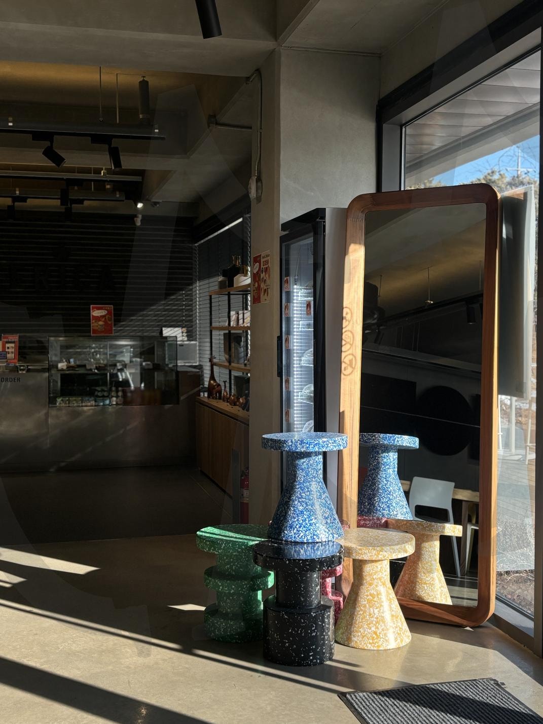 까페 아스테리카 | 카페사진, #라떼아트, #커피사진, #카페인테리어, #빈티지카페, #모던카페, #아늑한분위기, #감성커피, #창가자리, #커피원두, #힐링타임, #커피스타그램, #카페투어, #라떼맛집, #커피홀릭, #카페데이트, #카페모먼트, #커피예술, #커피러버, #카페문화, #용인카페, #양지카페, #용인양지, #용인양지카페, #용인맛집, #양지맛집, #용인데이트, #양지데이트, #용인커피, #양지커피, #용인힐링카페, #양지힐링카페, #용인포토스팟, #양지포토스팟, #용인감성, #양지감성, #용인여행, #양지여행, #용인카페투어, #양지카페투어, 도로쒸 | 스탠바이 STANDBUY 디지털 콘텐츠