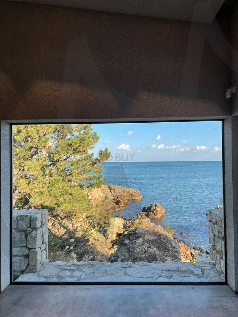 창문으로 바라본 풍경(Scenery from the window) | 카페, 창문, 풍경, Cafe, window, landscape | 스탠바이 STANDBUY 디지털 콘텐츠