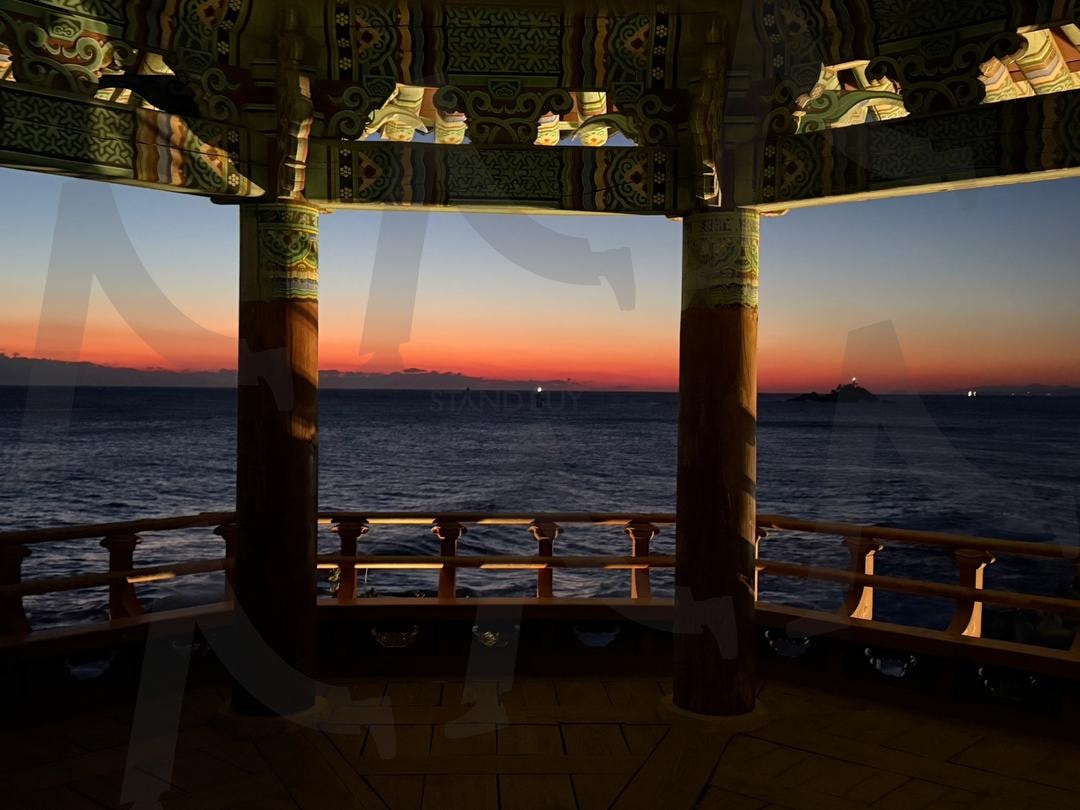 영금정 일출 전 | 강원도, 속초여행, 영금정, 아침노을, 붉은노을, 일출 | 스탠바이 STANDBUY 디지털 콘텐츠