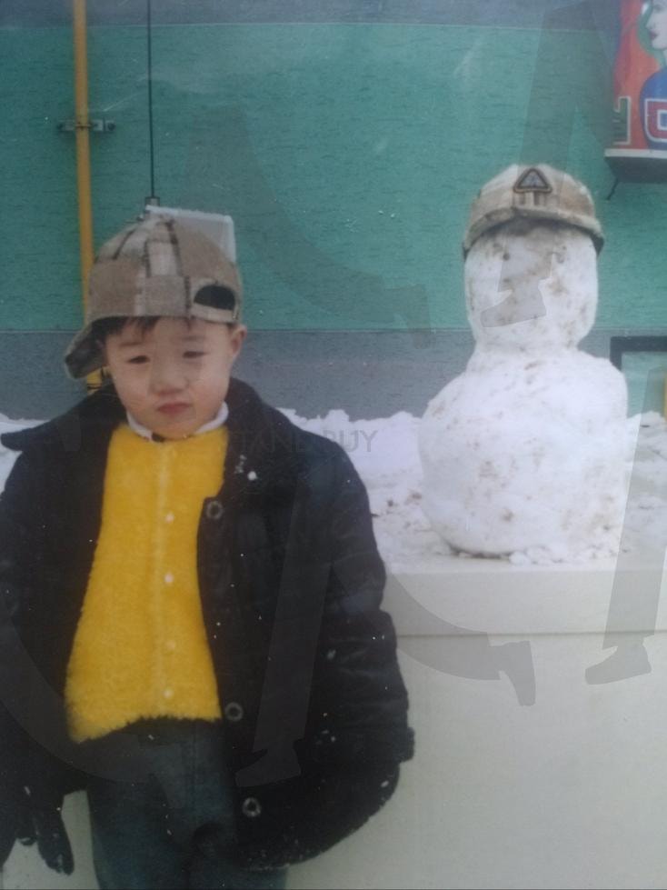 불만족스러운 아기(Dissatisfied baby) | 불만족스러운, 아기, 눈, Dissatisfied, baby, heavy snow | 스탠바이 STANDBUY 디지털 콘텐츠