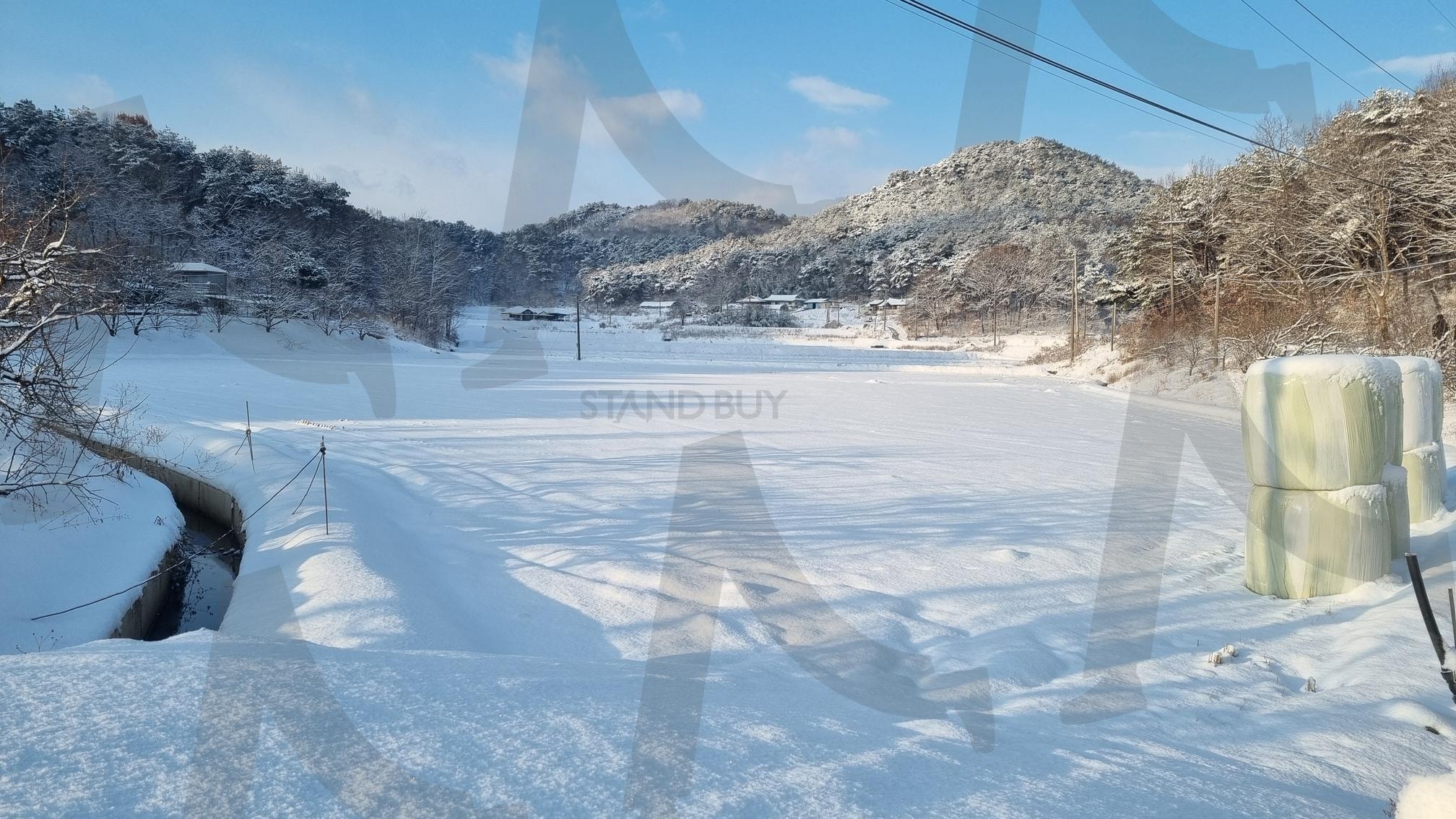 눈쌓인 시골 풍경 | 눈, 시골, 논, 풍경, 한산 | 스탠바이 STANDBUY 디지털 콘텐츠