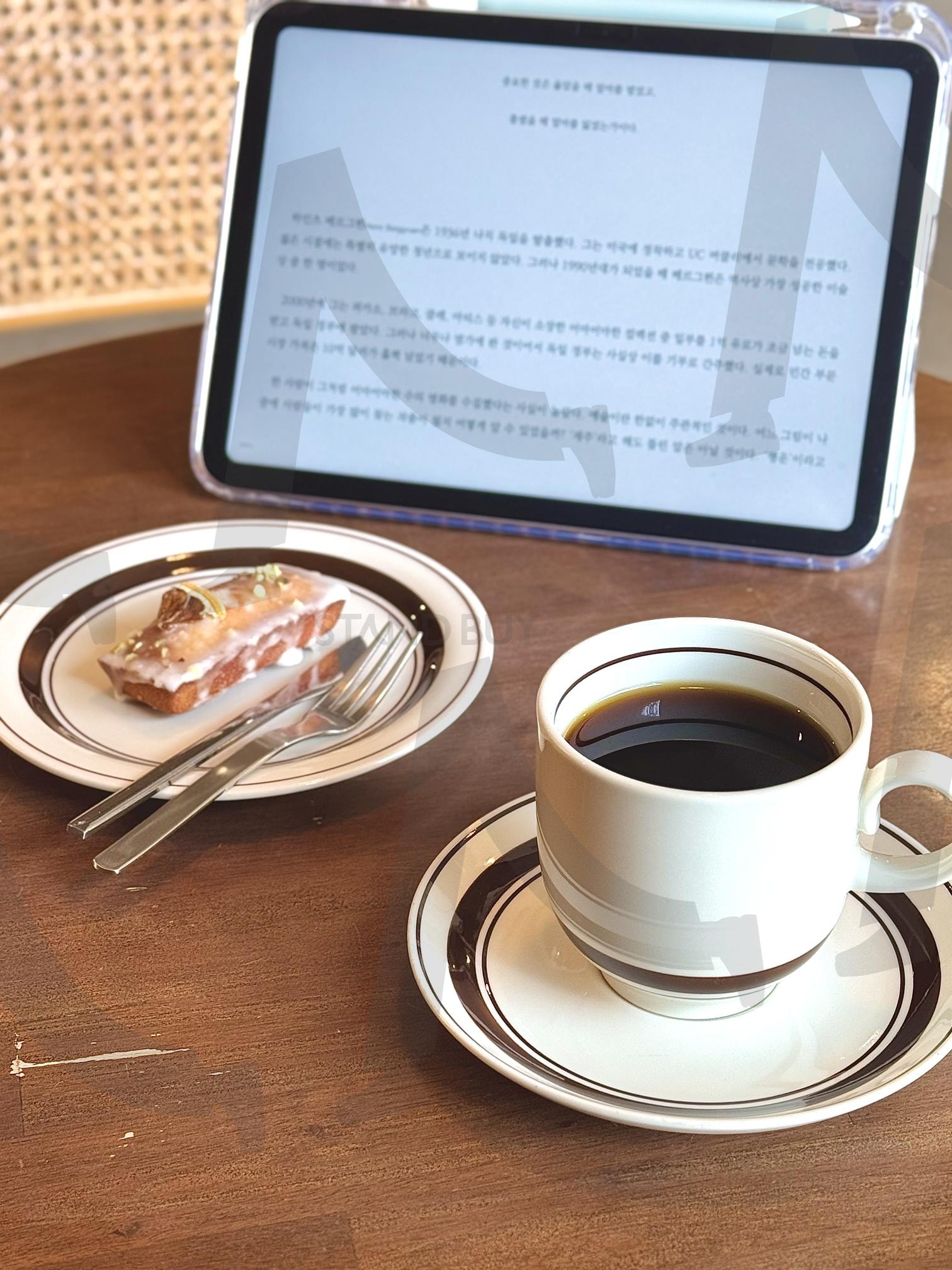 Roots Presso coffee dessert | Roots Presso, coffee, handdrip, dessert, 커피, 카페, 루츠프레소, 계산, 디저트 | 스탠바이 STANDBUY 디지털 콘텐츠