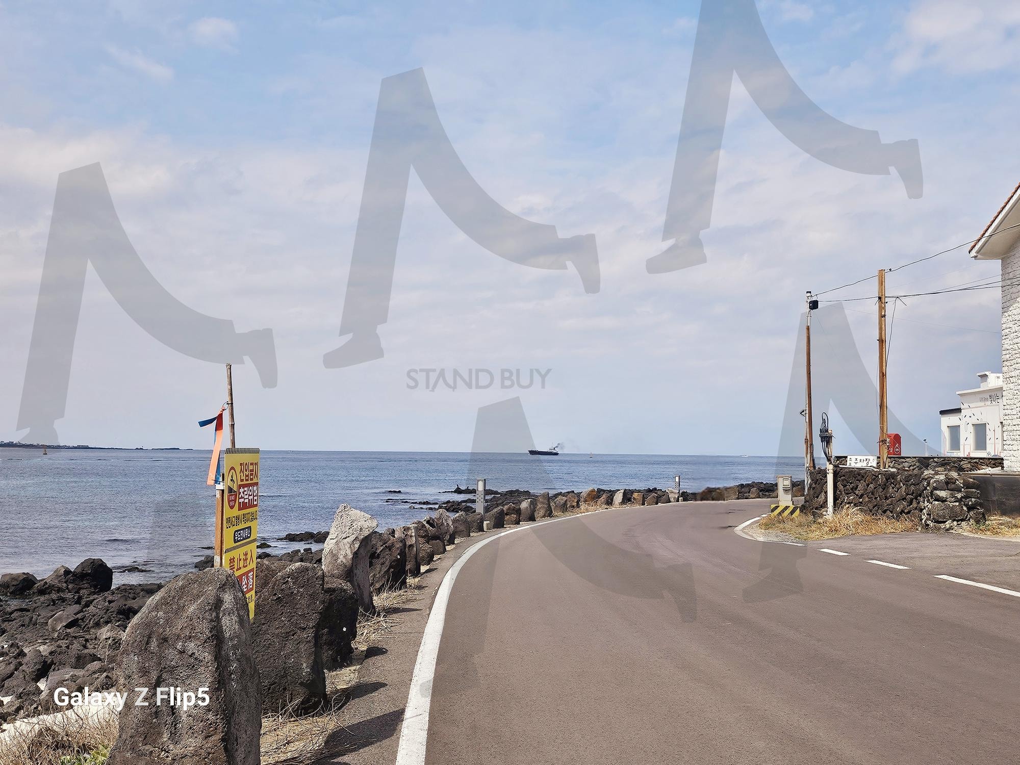 섬속의 섬 ㅡ 우도 | 우도, 스쿠터, 배타고, 여행, 섬속의 섬, 또가고 싶은 곳, 해물라면, 잠수함, 오징어, 바람 | 스탠바이 STANDBUY 디지털 콘텐츠