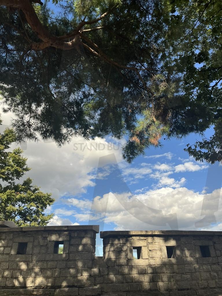 한양도성길 | Korean Cultural Landscape, Korean Mountains and Fortress, Old Seoul Wall Trail, Korean Fortress Wall, Korean traditional architecture, Seoul City Wall | 스탠바이 STANDBUY 디지털 콘텐츠