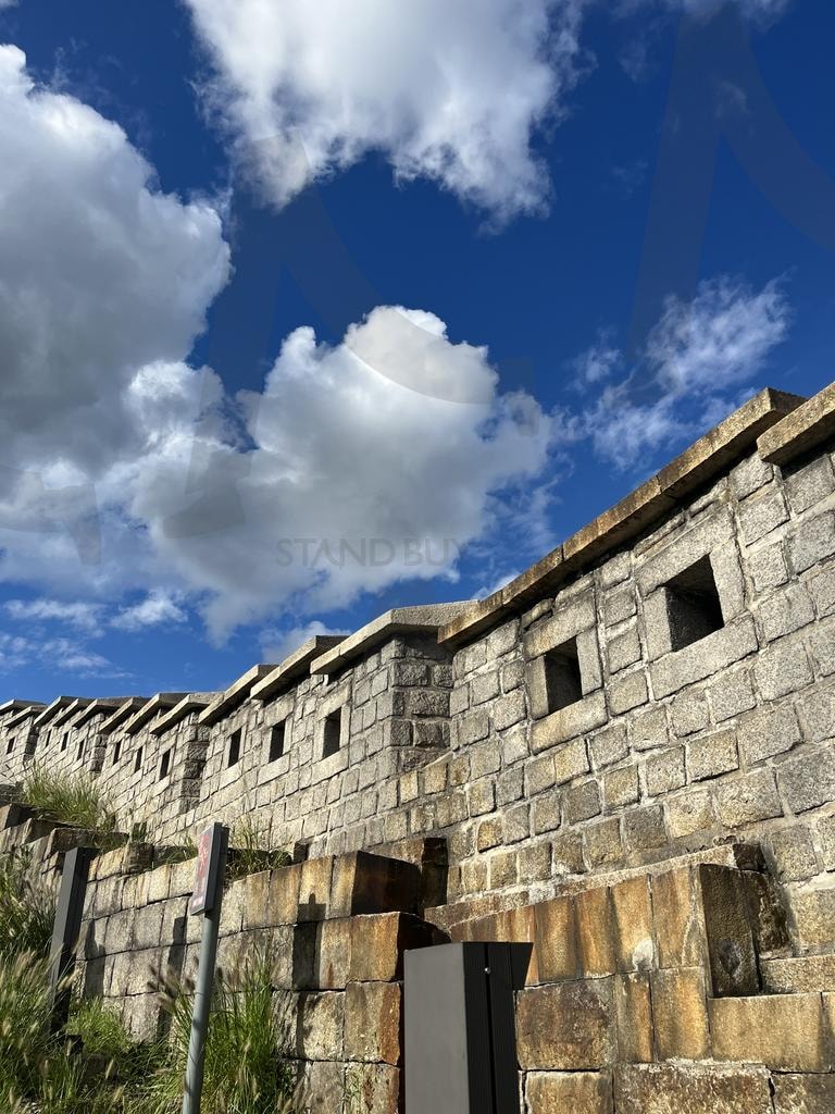 한양도성 | Seoul City Wall, Korean traditional architecture, Korean Fortress Wall, Korean Heritage Site, Historic Seoul Viewpoint | 스탠바이 STANDBUY 디지털 콘텐츠