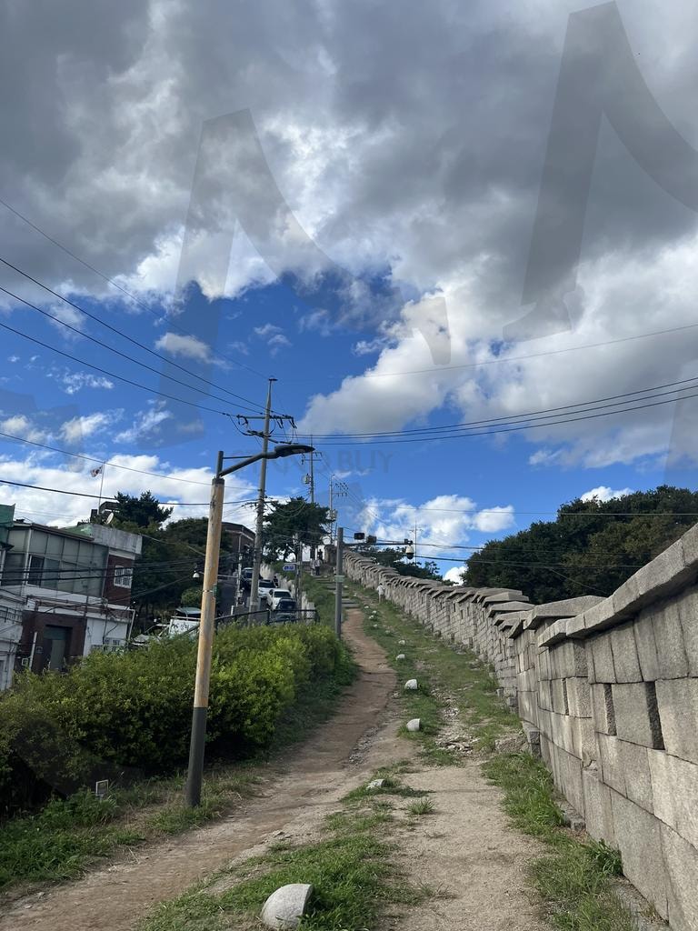 서울한양도성 | Seoul Alleyway, Hanyangdoseong, Seoul City Wall, Korean traditional architecture, Korean Fortress Wall, Korean Cultural Landscape | 스탠바이 STANDBUY 디지털 콘텐츠