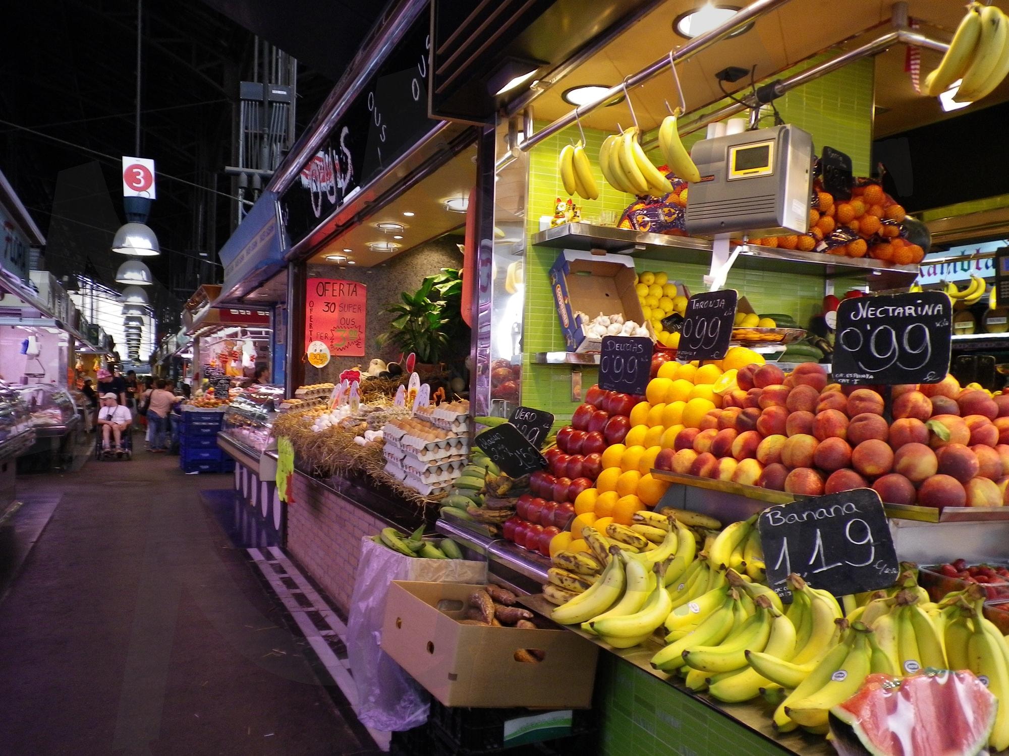 바르셀로나의 미식 천국, 보케리아 시장 | 바르셀로나, 스페인, 보케리아 시장, 미식 여행, 신선한 과일, 시장 풍경, 스페인 재래시장, 시장의 활기, 명소 | 스탠바이 STANDBUY 디지털 콘텐츠