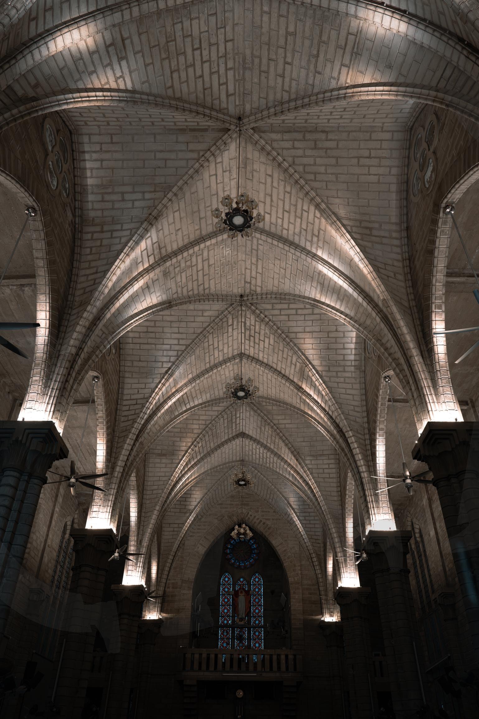 베트남 나트랑(냐짱)대성당 | 베트남, 대성당, 성당, 나트랑 성당, 베트남 여행, 고화질 사진 | 스탠바이 STANDBUY 디지털 콘텐츠