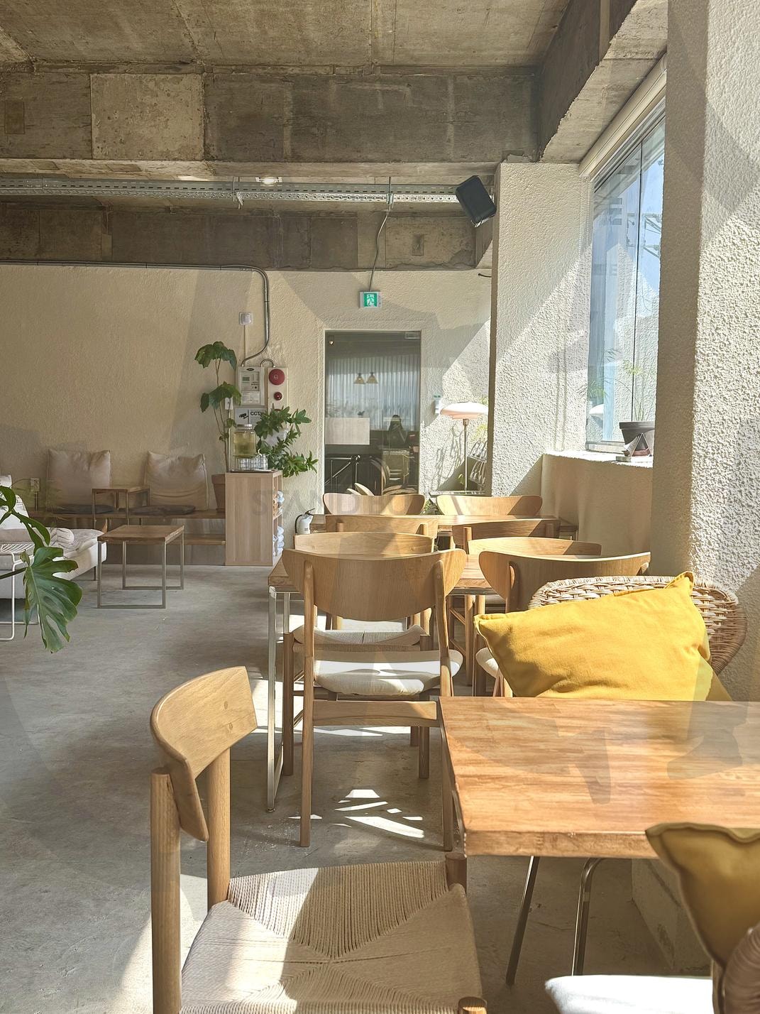 스틸머그 | 인천카페, 스틸머그, 공간, 공간디자인, 카페공간, Cafe | 스탠바이 STANDBUY 디지털 콘텐츠