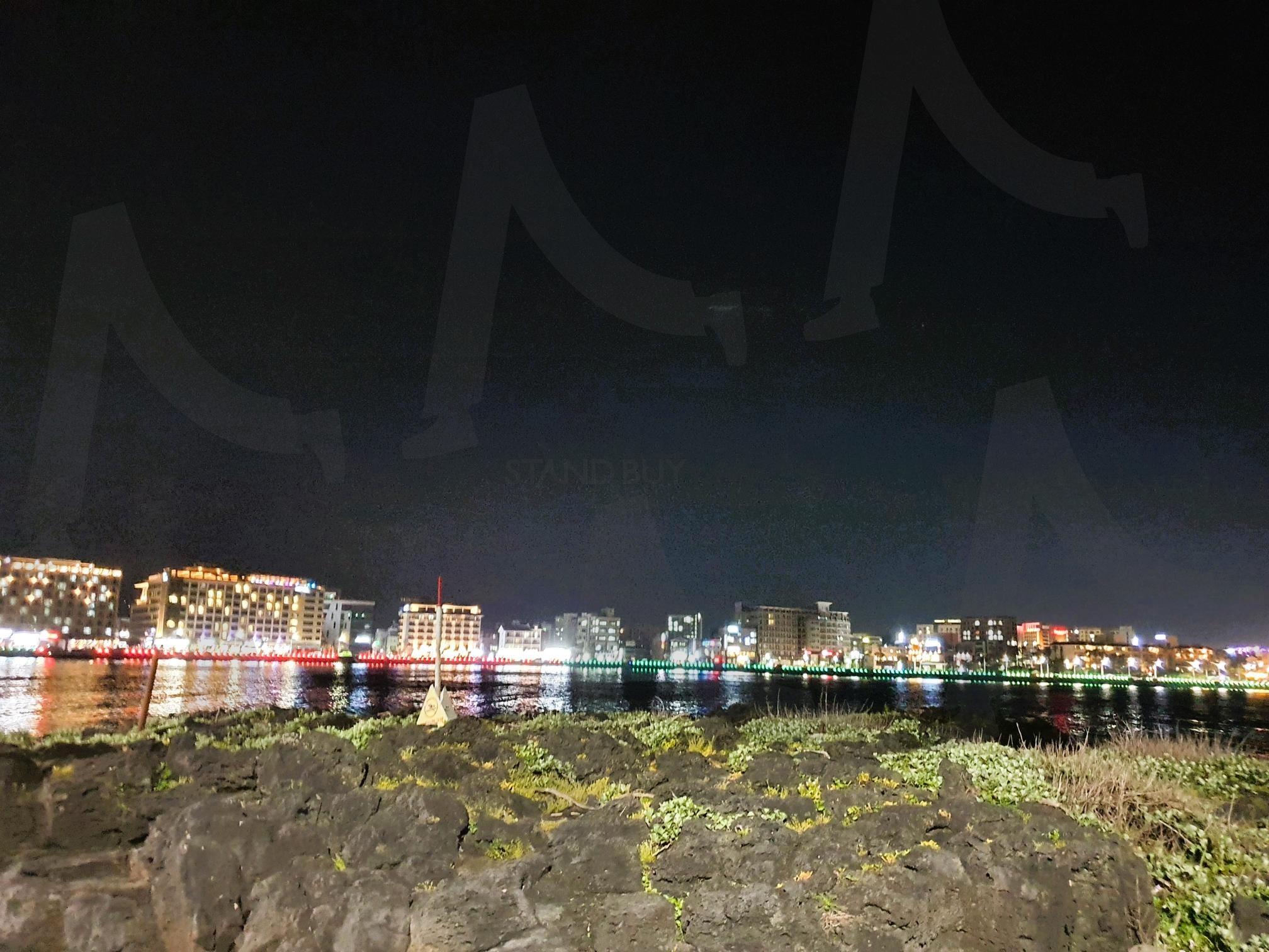 함덕풍경 | 제주도, 함덕, 야경, 함덕상가, 상가조명, 바다야경 | 스탠바이 STANDBUY 디지털 콘텐츠