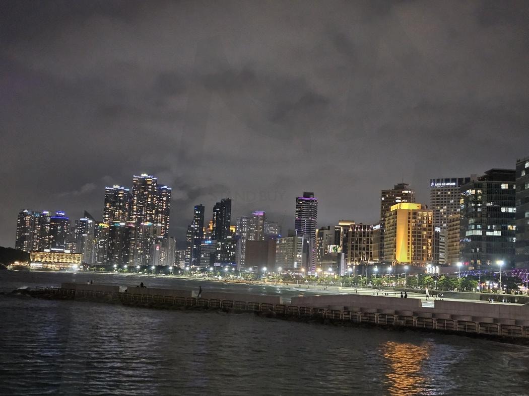 해운대 야경 | 바다, 야경, 밤바다, 해운대, 부산, 비오는 날의 해운대 | 스탠바이 STANDBUY 디지털 콘텐츠