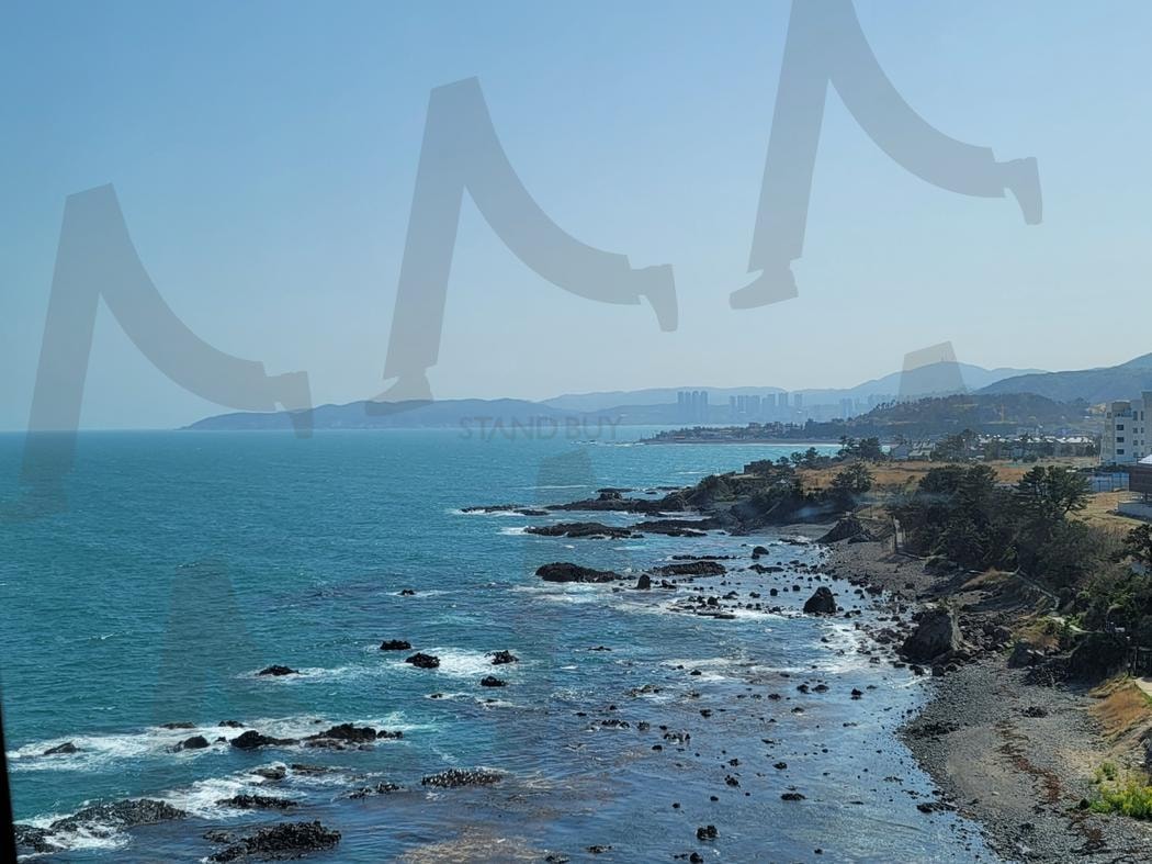 바다를 바라보다 | 바다, 동해, 해안, 파도, 감포, 경주, 카페 | 스탠바이 STANDBUY 디지털 콘텐츠