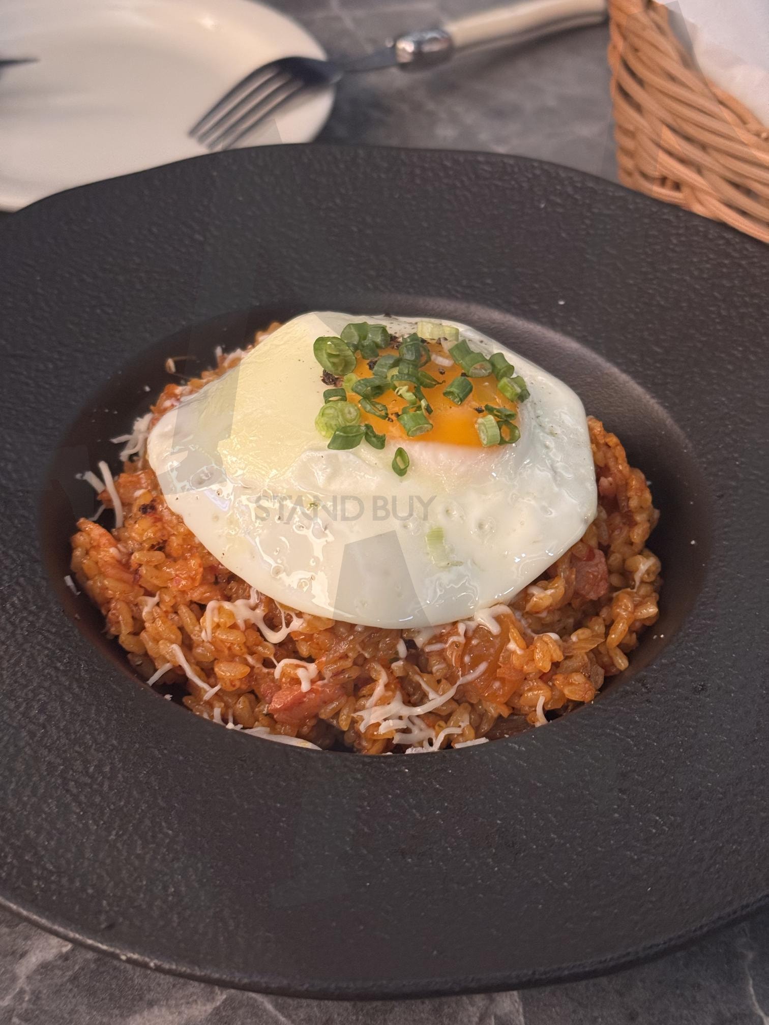 맛있는 김치볶음밥 | 김치볶음밥, 계란, 레스토랑, 식당, 맛집 | 스탠바이 STANDBUY 디지털 콘텐츠