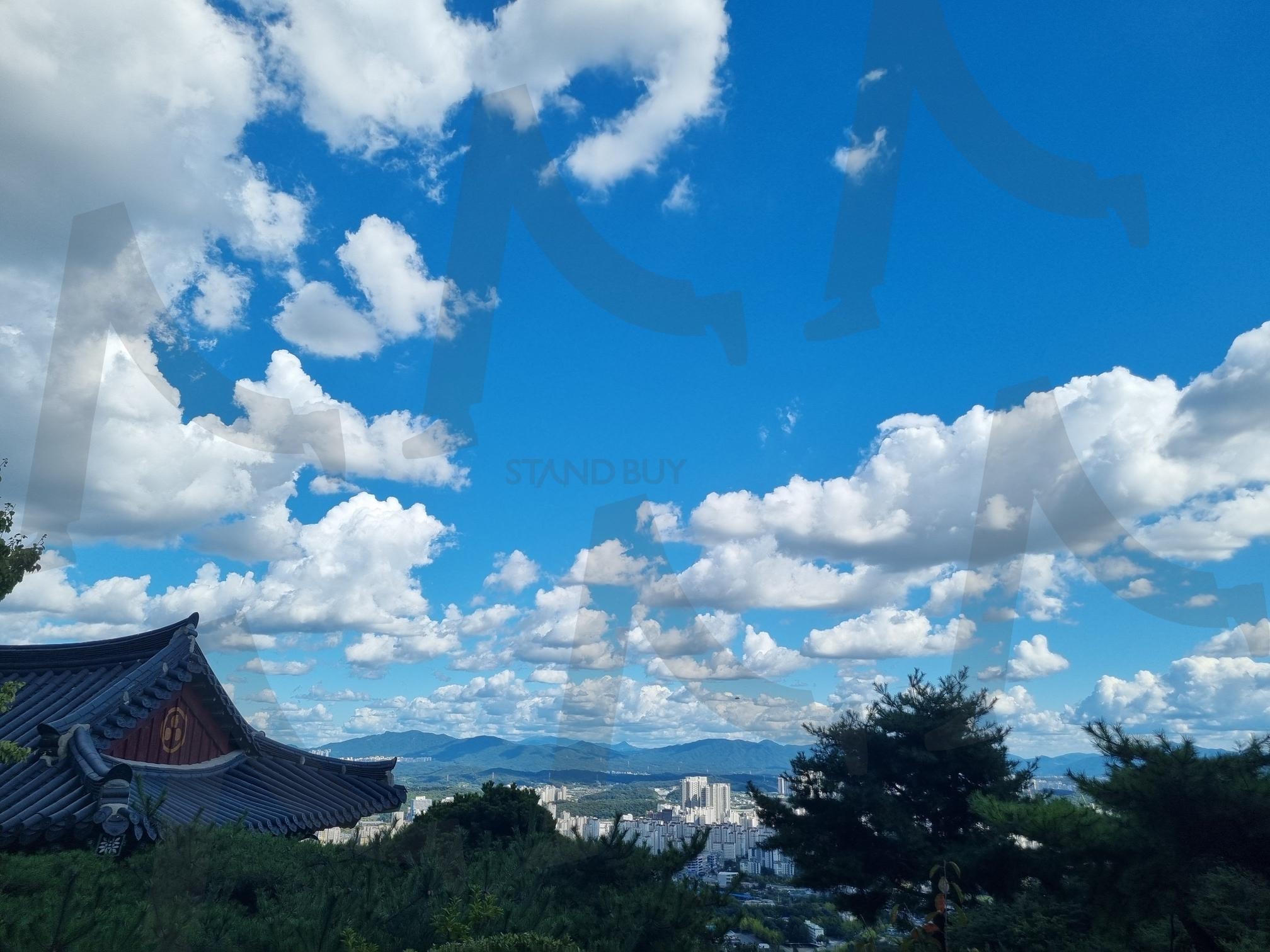 청명한 하늘 | 맑은하늘, 예쁜풍경, 사찰, 절, 좋은날씨, 예쁜하늘 | 스탠바이 STANDBUY 디지털 콘텐츠