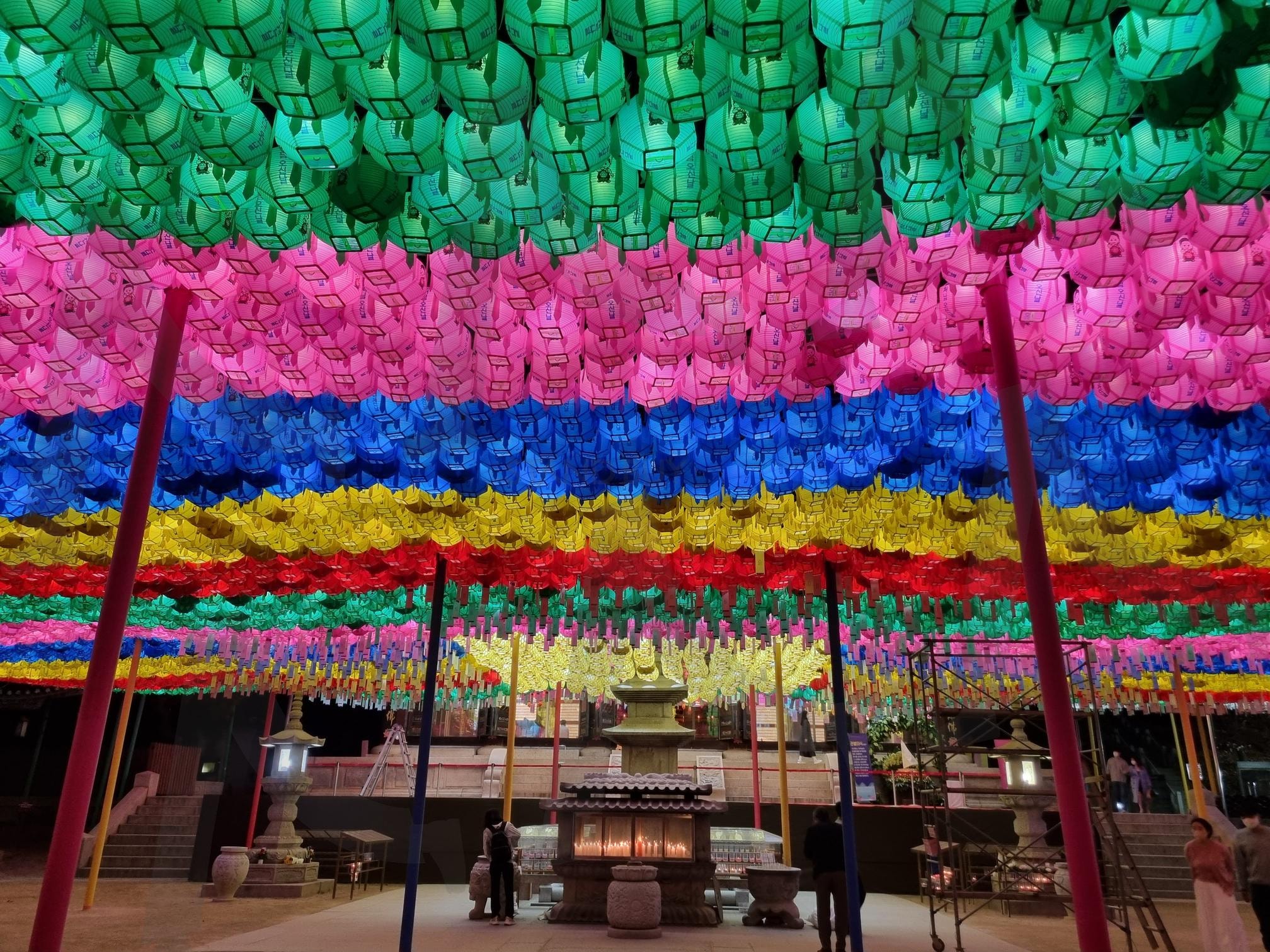 연등 | 연등, 부처님오신날, 절, 사찰, 봉은사, 야경, 절 야경, 삼성동 | 스탠바이 STANDBUY 디지털 콘텐츠