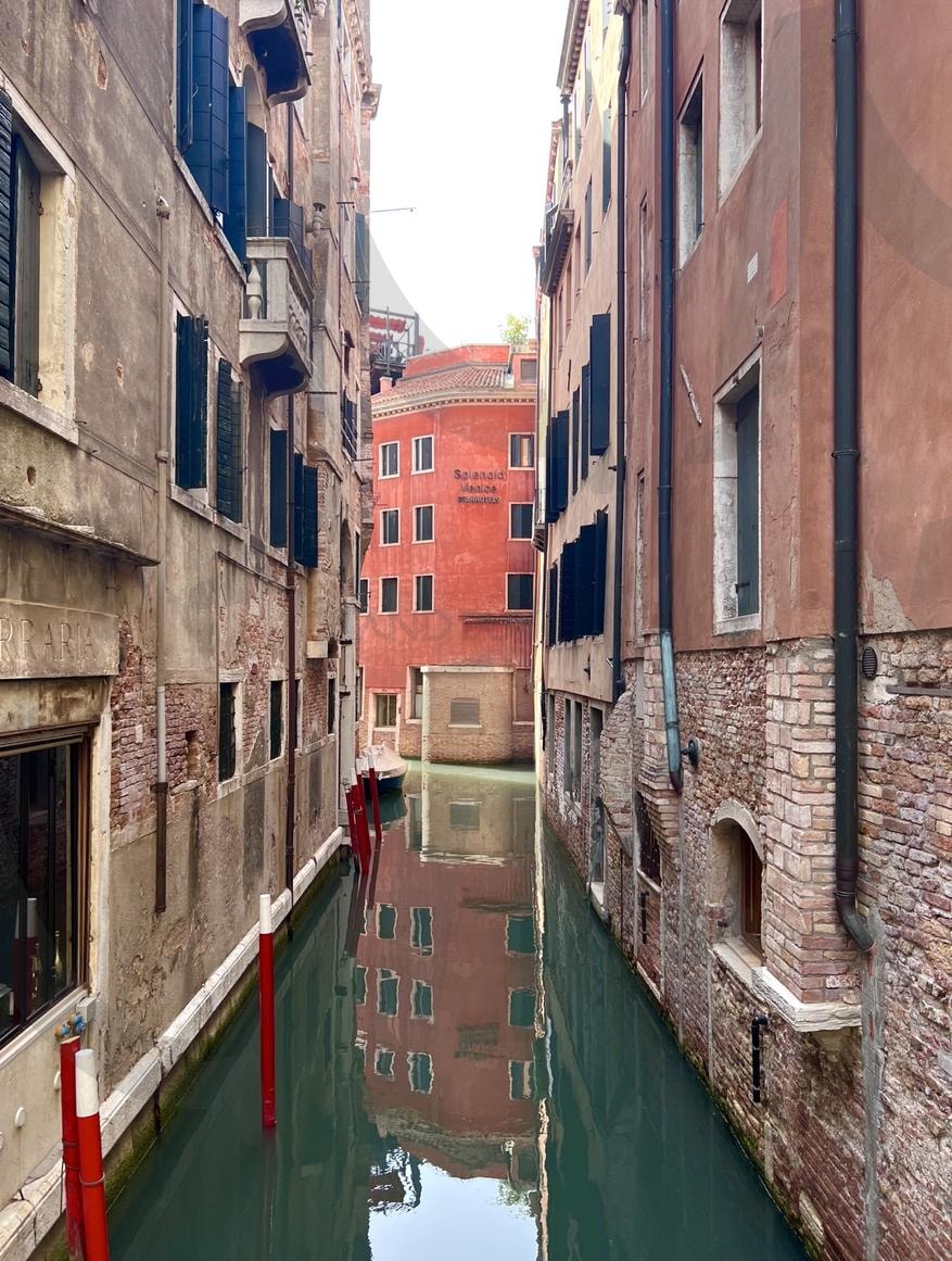 이탈리아 베네치아 어느 골목길 | 유럽, 여행, 베네치아, 골목길, 풍경, 건축, 낭만, 이탈리아 | 스탠바이 STANDBUY 디지털 콘텐츠