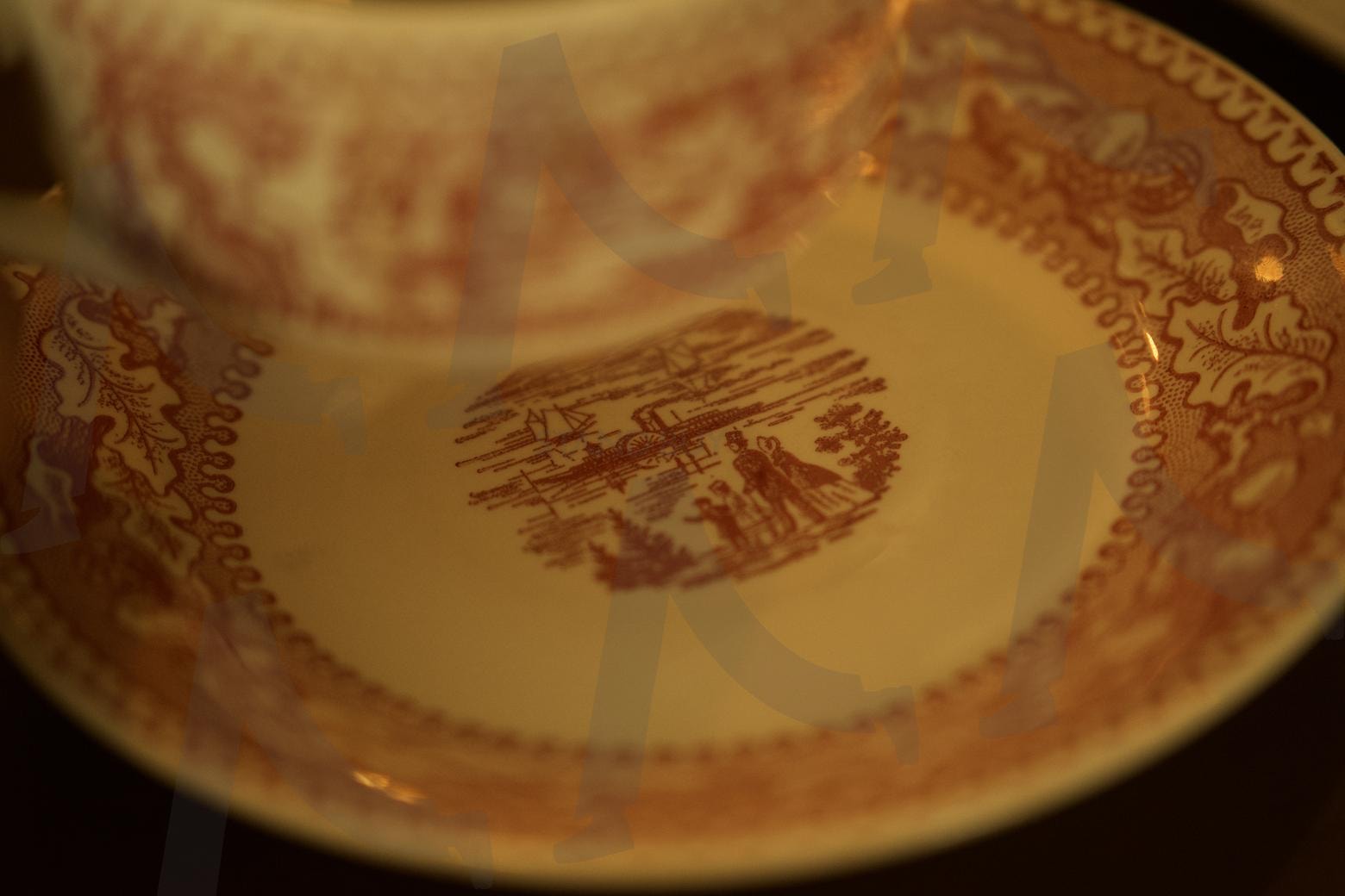 찻잔 속 가족사진 | 가족, 커피잔, 컵받침, 찻잔, 컵, 커피 | 스탠바이 STANDBUY 디지털 콘텐츠