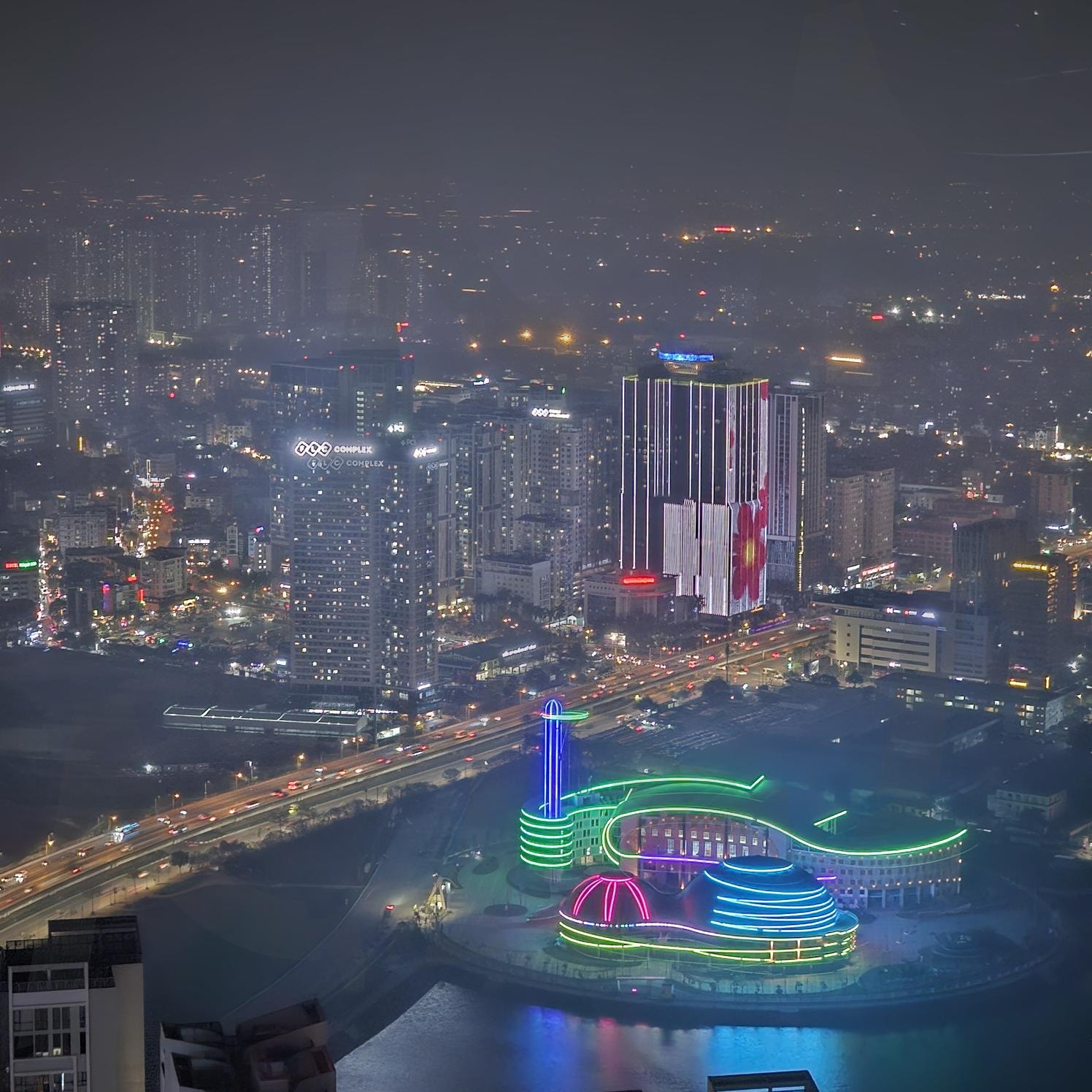 InterContinental Hanoi Landmark72 | 베트남, 하노이, 한인타운, 호텔야경, 하노이인터컨티넨탈, 랜드마크72 | 스탠바이 STANDBUY 디지털 콘텐츠