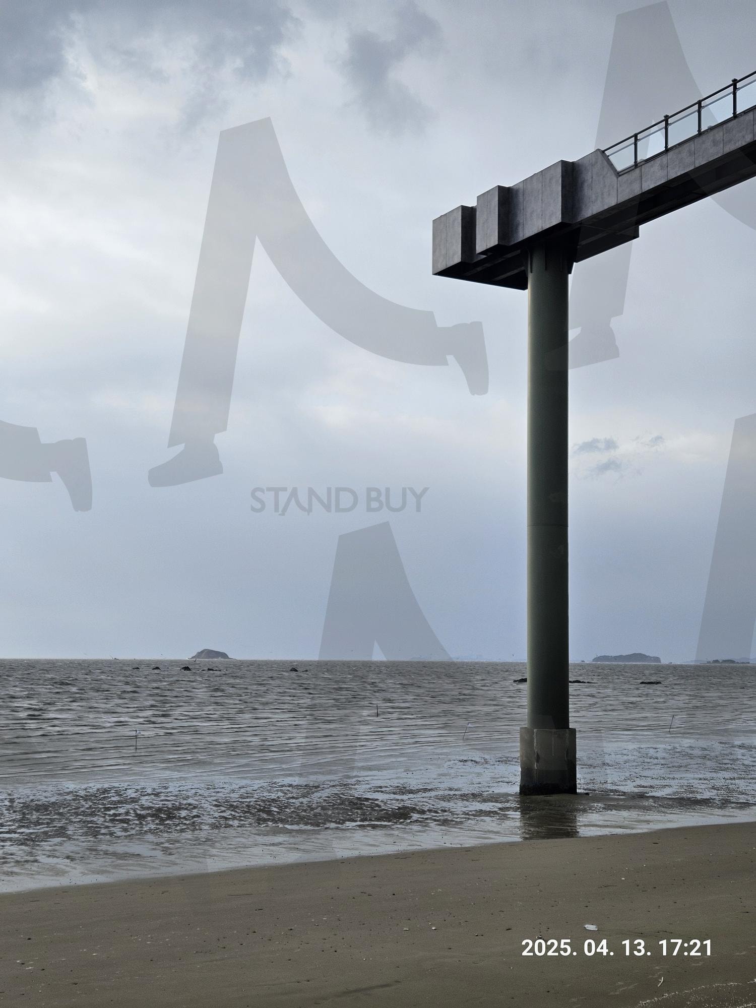 서천 바다 | 장항스카이워크, 서천바다, 고요한 풍경, 흐린 날씨, 잔잔한 물결 | 스탠바이 STANDBUY 디지털 콘텐츠