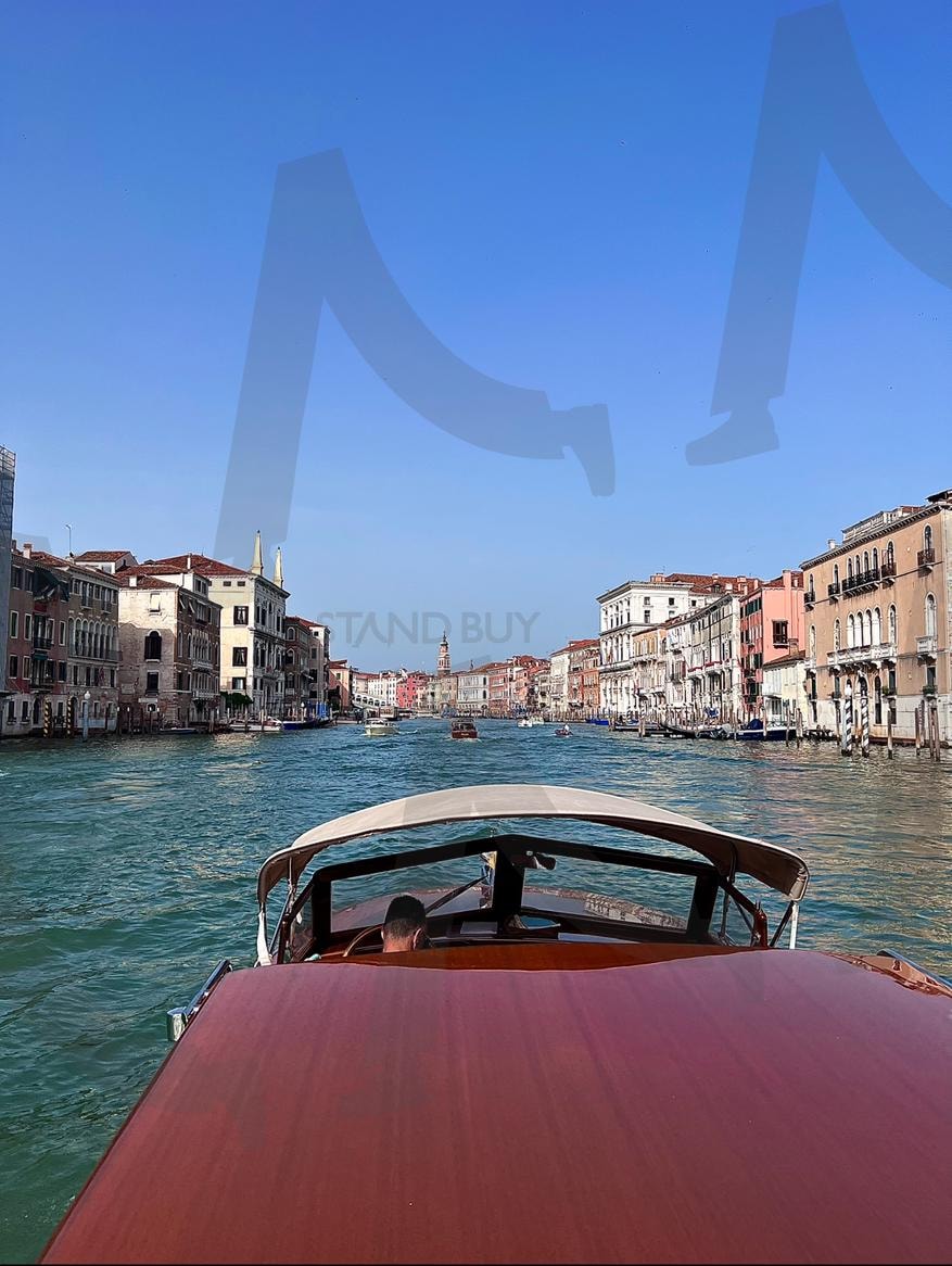 이탈리아 베네치아 보트위 | 유럽, 여행, 이탈리아, 베네치아, 요트, 보트, 바다, 풍경, 배경, 분위기, 감성, 감성사진, 고화질, 사진, 베니스, 건축, 건물, 레퍼런스 | 스탠바이 STANDBUY 디지털 콘텐츠