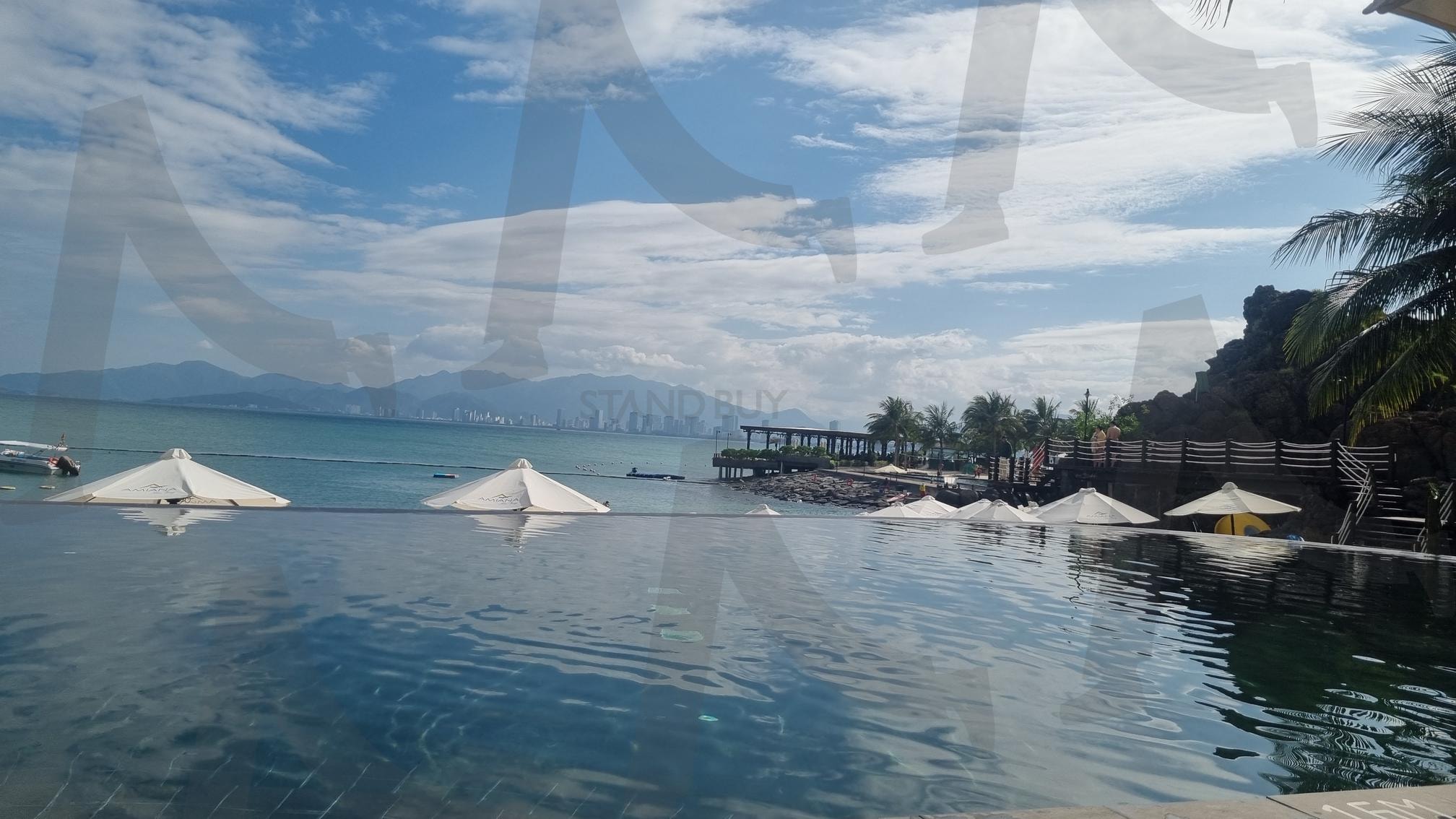 Nha TrangThành phố Nha Trang | seaside, escape, Serenity, horizon, CoastalLuxury | 스탠바이 STANDBUY 디지털 콘텐츠