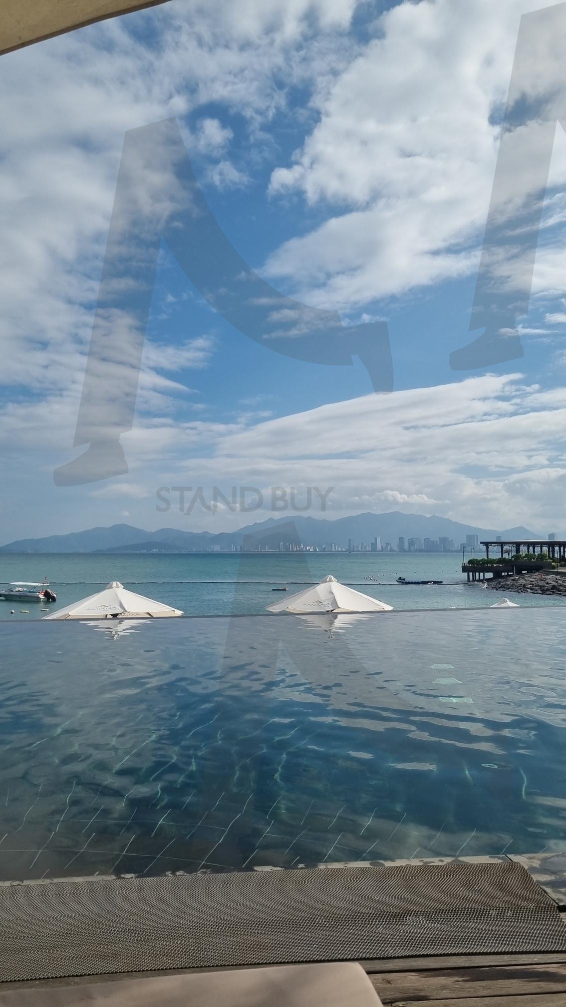 Nha TrangThành phố Nha Trang | seaside, escape, Serenity, horizon, CoastalLuxury | 스탠바이 STANDBUY 디지털 콘텐츠