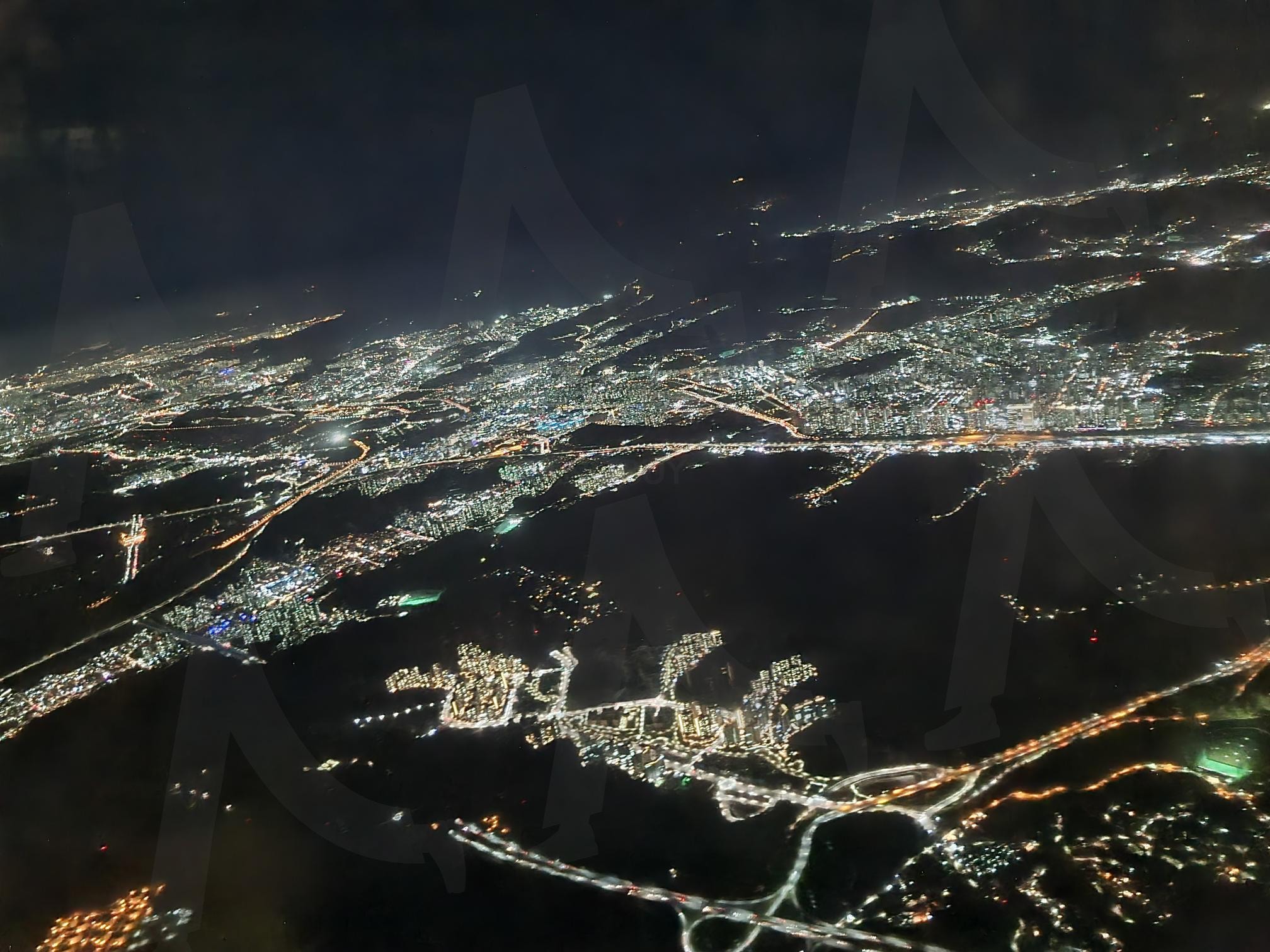 도시 하늘 풍경City Sky View | lights, sparkle, quiet, peaceful, dark, shine, stars, sky, cool, clear, stream, rocks, forest, trees, grass, breeze, red, orange, sunset, calm, warm, end, glowing, cold, snow, ice, white, winter, silent, frozen, wind | 스탠바이 STANDBUY 디지털 콘텐츠