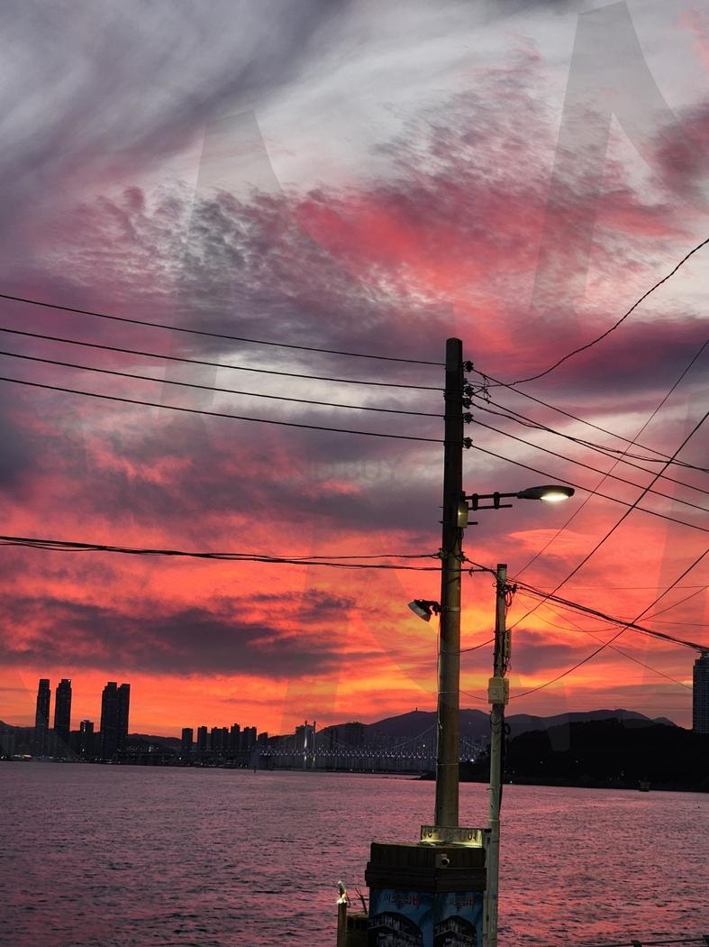 부산해운대석양 | 부산, 해운대, 바다, 붉은노을, 구름 | 스탠바이 STANDBUY 디지털 콘텐츠