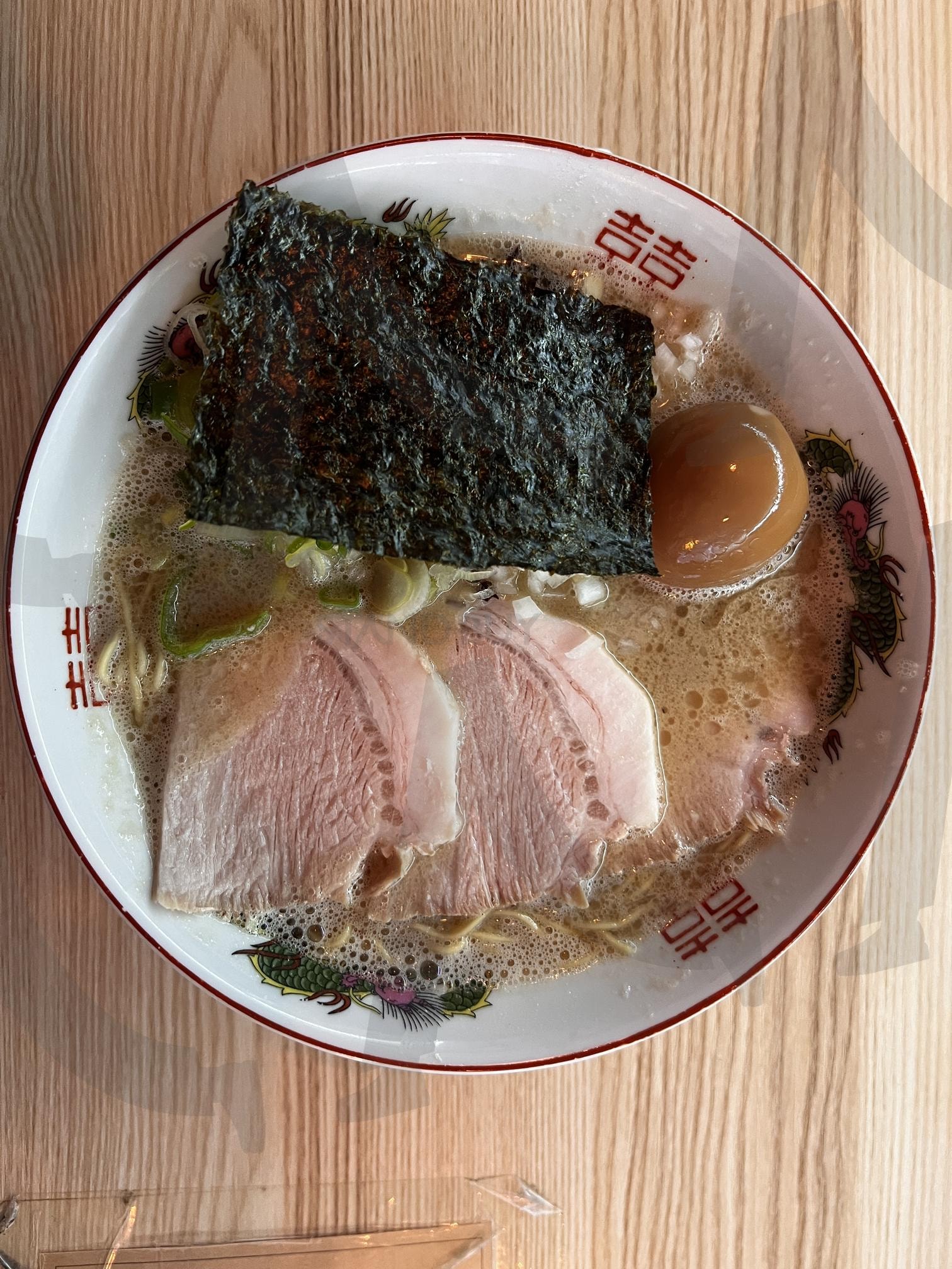 돼지고기, 김, 계란이 올려진 라멘 | 라멘, 일본 라멘, 돼지고기, 김, 계란, 면 요리, ramen, Japanese ramen | 스탠바이 STANDBUY 디지털 콘텐츠