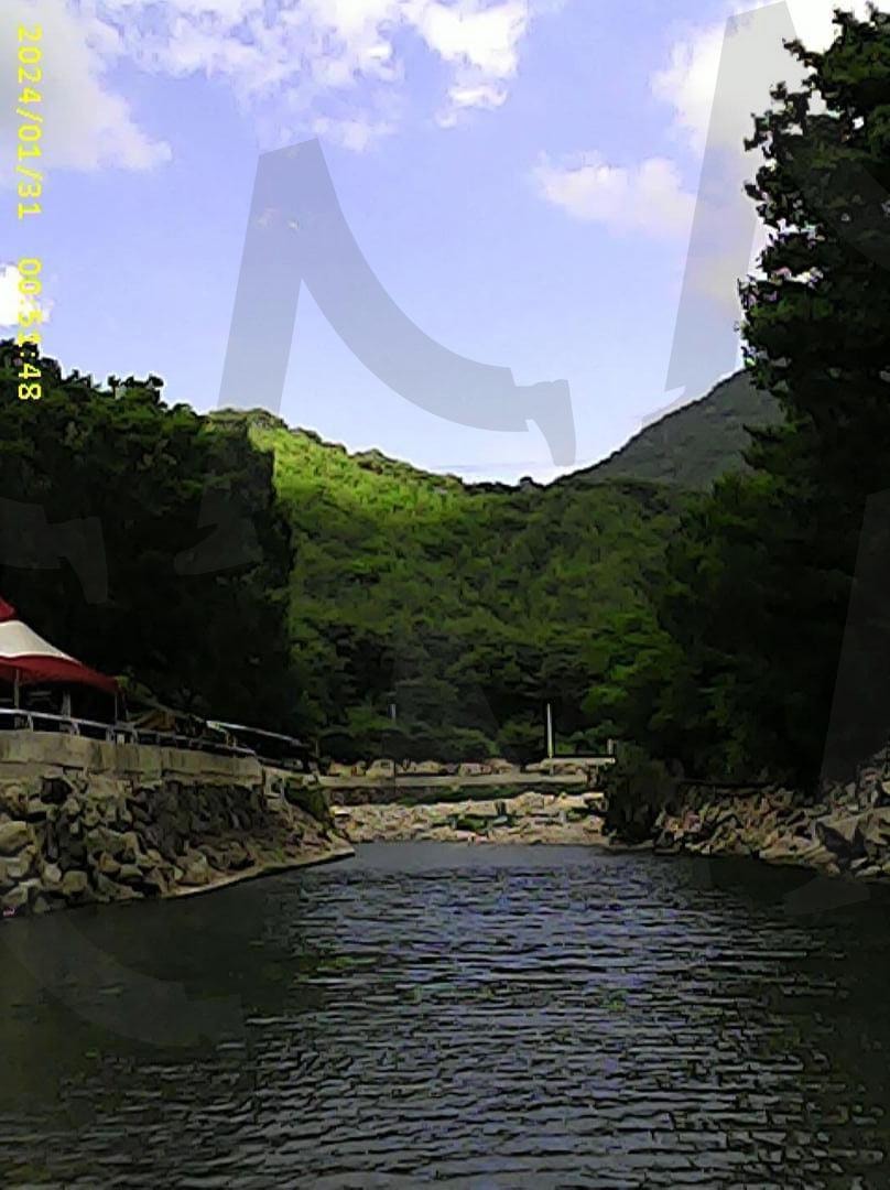 옛날 감성 계곡 사진 | 계곡, 옛날감성, 필름 카메라, 감성, 숲, 여름 | 스탠바이 STANDBUY 디지털 콘텐츠