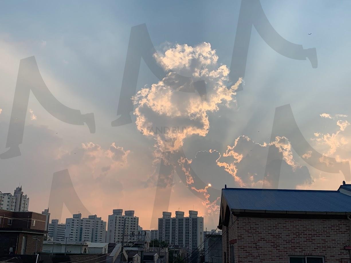 해질녘 | 옥상, 구름, 해질녘, 태양, 햇빛 | 스탠바이 STANDBUY 디지털 콘텐츠