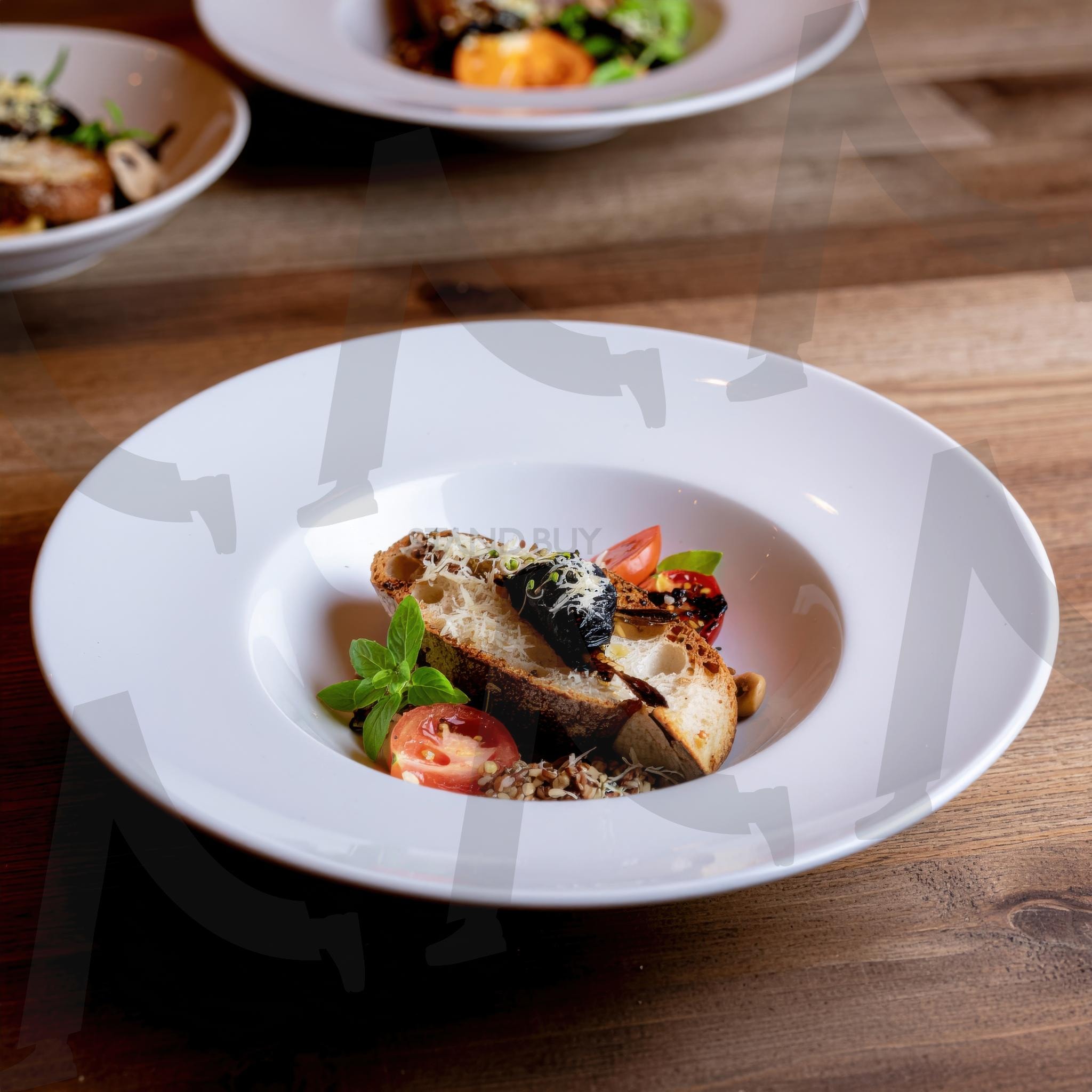 세련된 흰색 그릇에 담긴 현대적 미식 요리의 이미지 | 고급 요리, 미식 경험, 식품 프레젠테이션, 현대 요리, 다이닝 문화, 식품 산업, 요리 예술, 식품 혁신, 레스토랑 서비스, 요리 디자인, ai | 스탠바이 STANDBUY 디지털 콘텐츠