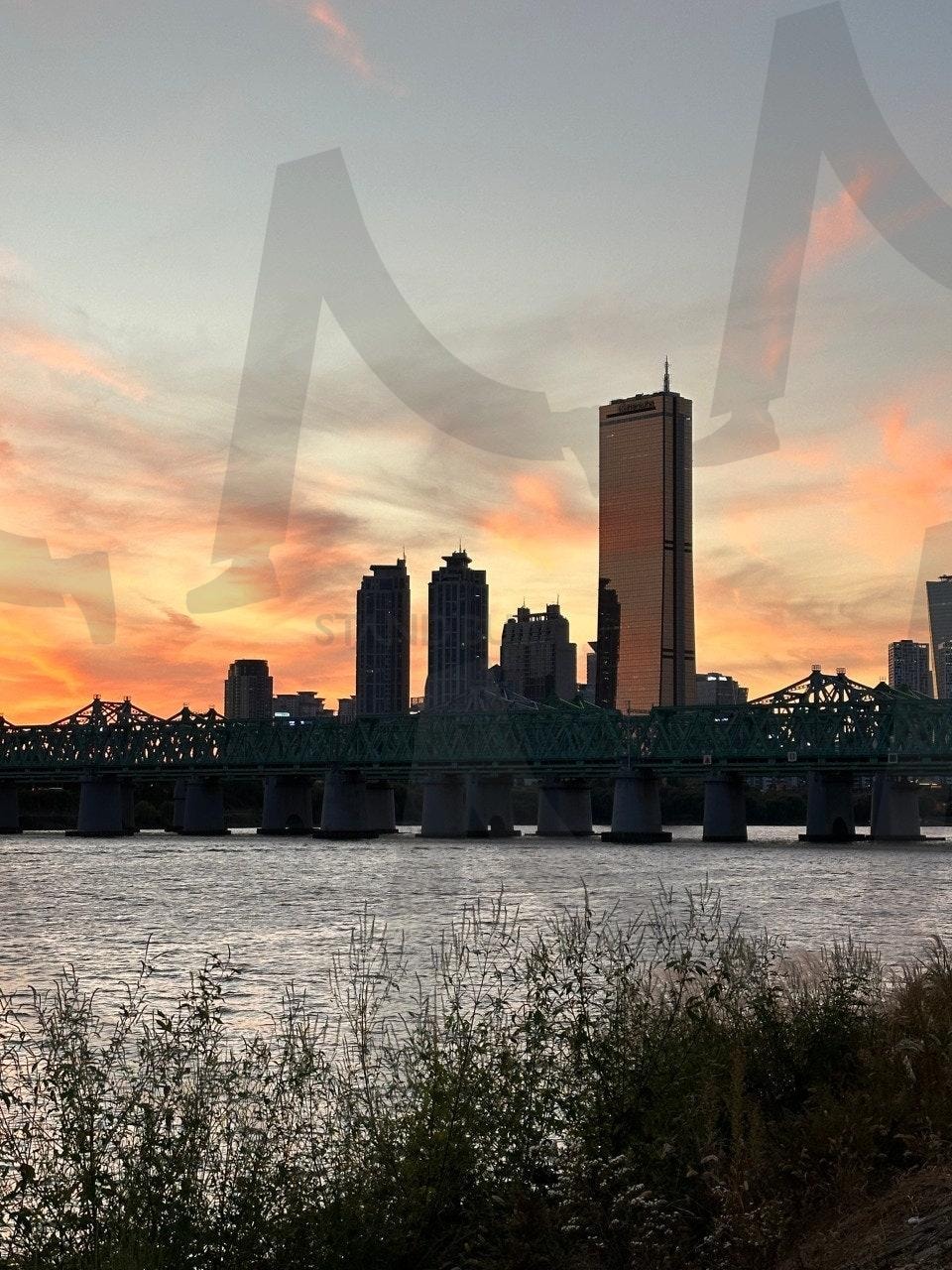 저녁노을이 지던 어느 날 | 노들섬, 한강, 63빌딩, 한강대교, 강, 물, 노을 | 스탠바이 STANDBUY 디지털 콘텐츠