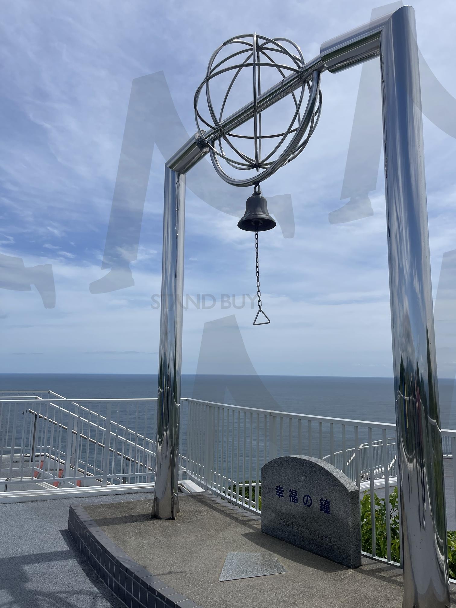 바다 위에 울리는 행복의 종 | 행복의 종, 바다, 소망, 평온한 순간, 여행의 기억 | 스탠바이 STANDBUY 디지털 콘텐츠