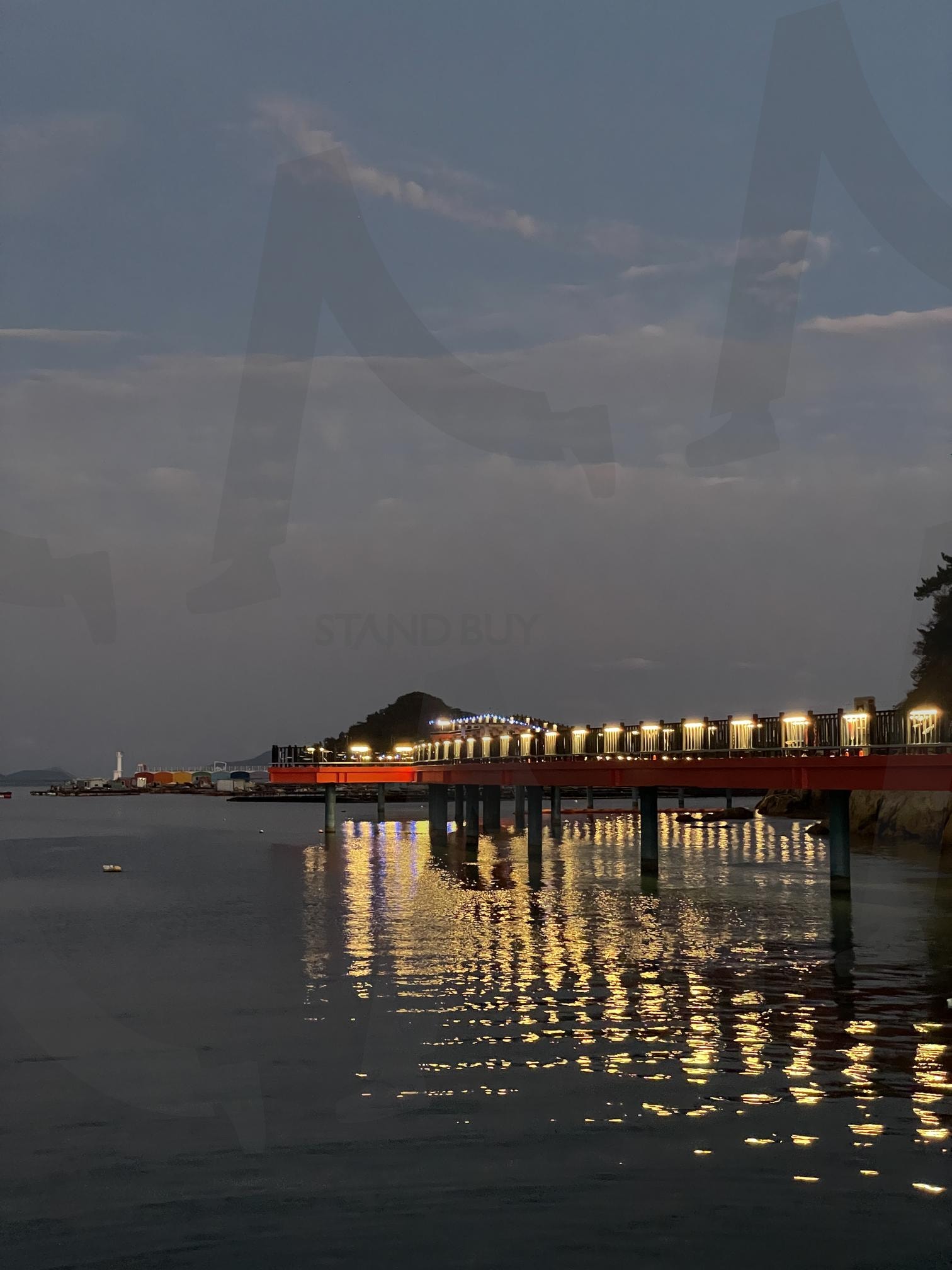 노을 지는 미조항 When the Lights Meet the Sunset | 미조항, mijo, mijo port, 미조항다리, 노을, 감성사진, 노을사진, 바다노을, 바다다리 | 스탠바이 STANDBUY 디지털 콘텐츠