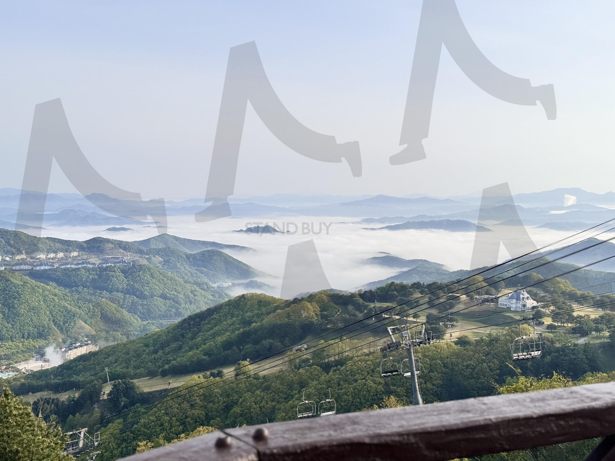 구름 너머, 잠든 풍경을 만나다 | 소노펫, 비발디파크, 소노펫 비발디파크, 케이블카, 운하, 아침 구름, 산, 풍경, 여행 | 스탠바이 STANDBUY 디지털 콘텐츠