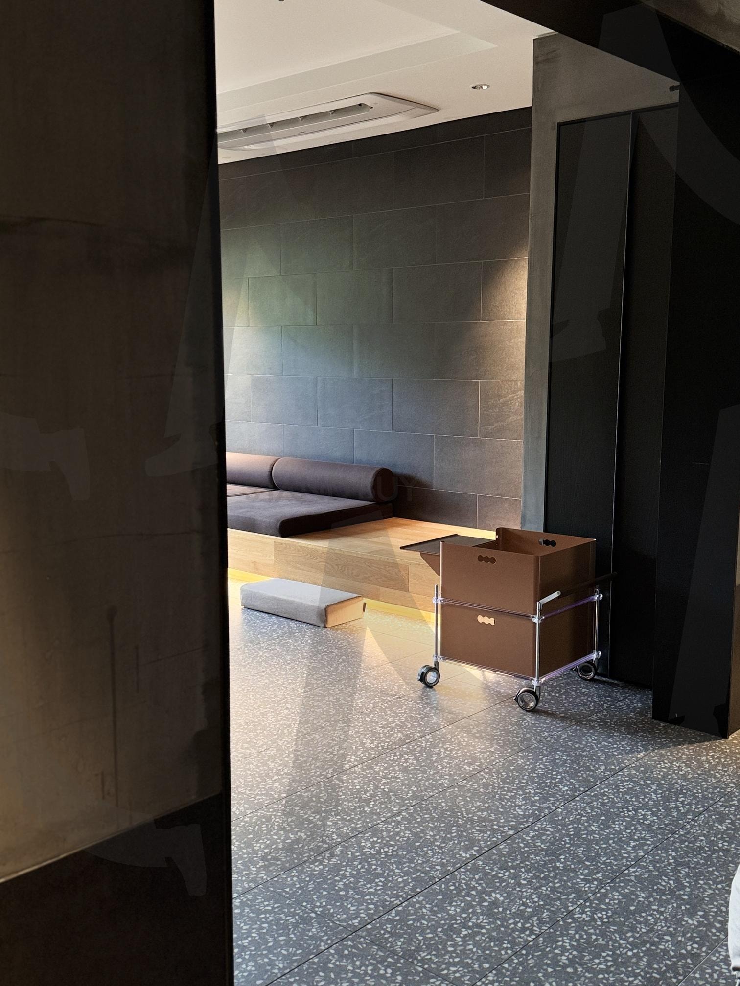 쉼이 머무는 공간, 소노펫의 온기 | 소노펫, 소노펫 비발디파크, 비발디파크, 쉼, 숙소, 반려견, 리조트, 배경화면, 감성, 모던, 인테리어 | 스탠바이 STANDBUY 디지털 콘텐츠