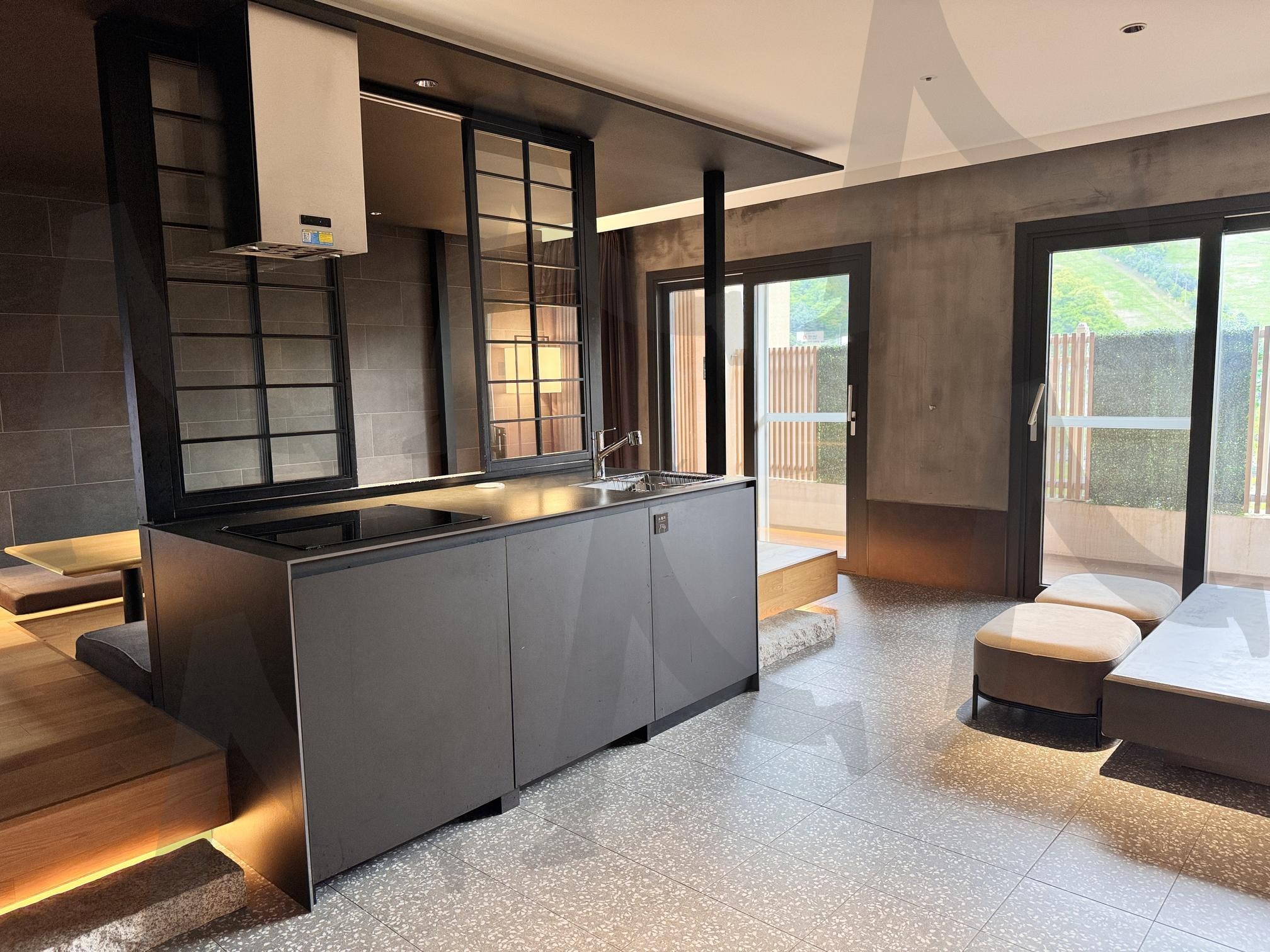 쉼이 머무는 공간, 소노펫의 온기 | 소노펫, 소노펫 비발디파크, 비발디파크, 쉼, 숙소, 반려견, 리조트, 배경화면, 감성, 모던, 인테리어 | 스탠바이 STANDBUY 디지털 콘텐츠