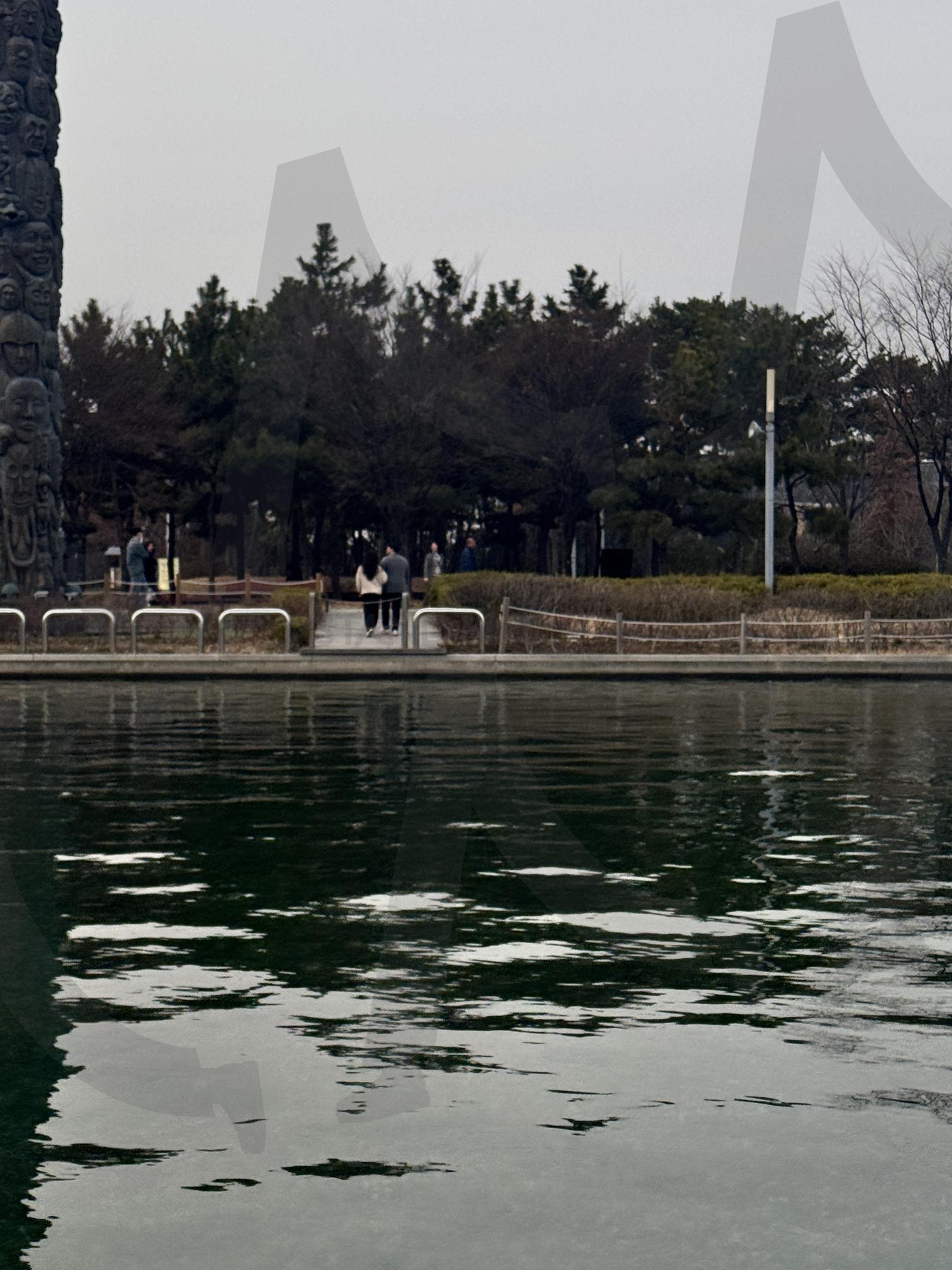 도시 위로 흐르는 잔잔한 물결, 송도 | 송도, 산책, 물, 물결, 힐링, 감성, 배경화면 | 스탠바이 STANDBUY 디지털 콘텐츠