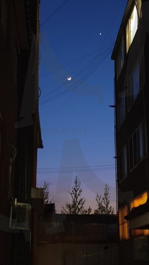 저녁하늘 evening sky | evening, sky, Moon, korea, 한국, 저녁, 하늘, 노을, 달, 밤, 풍경 | 스탠바이 STANDBUY 디지털 콘텐츠