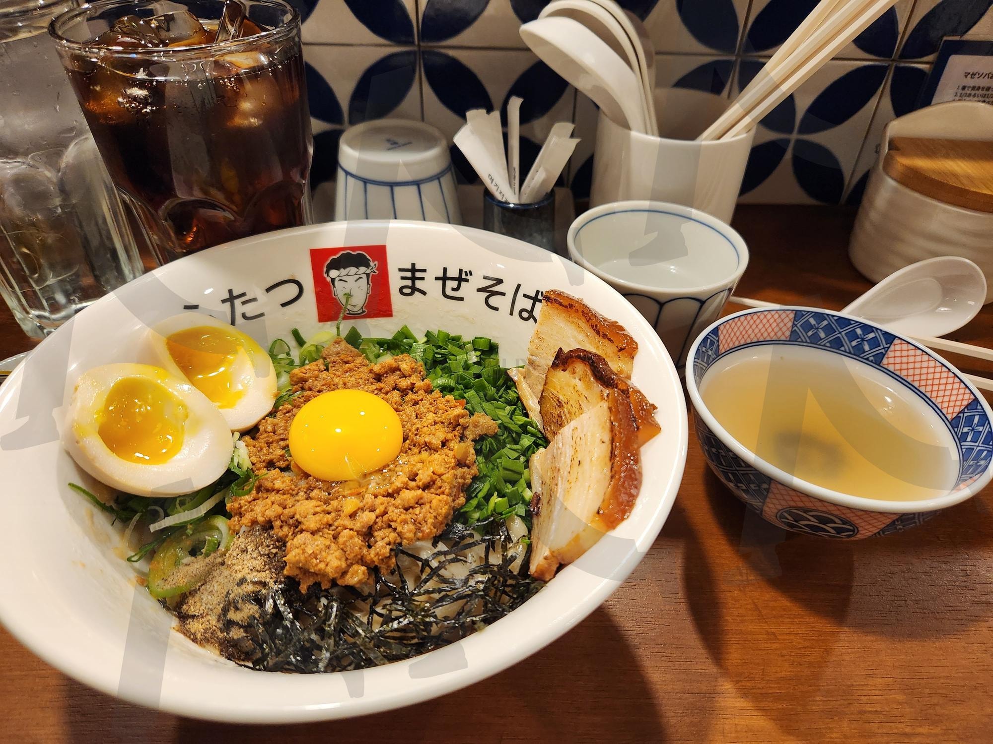 좋아하는 토핑으로 한가득 채운 비빔라멘 | 라멘, 마제소바, 토핑, 고기추가, 계란추가, 한가득, 한그릇, 식사, 든든한 | 스탠바이 STANDBUY 디지털 콘텐츠