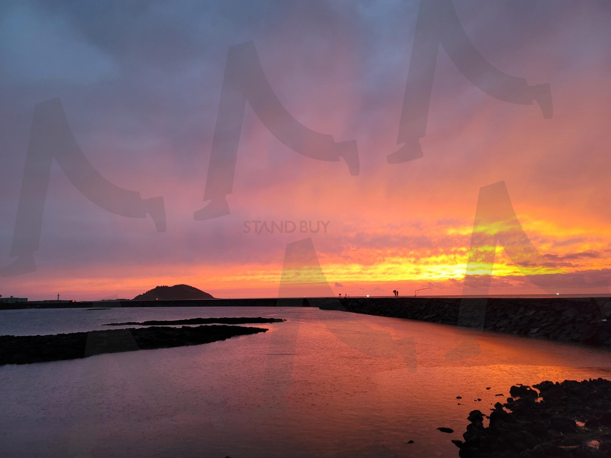 Biyangdo is an island located in Jeju Island, South Korea. | hotdogstop, jeju, kor, korea, sunset | 스탠바이 STANDBUY 디지털 콘텐츠