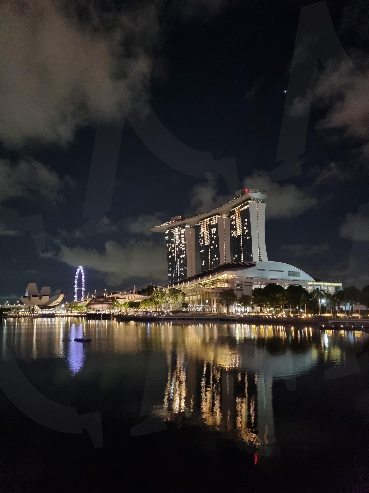 Marina Bay Sands at Dawn | marinabaysands, MBS, Singapore, 싱가포르, 마리나베이샌즈 | 스탠바이 STANDBUY 디지털 콘텐츠