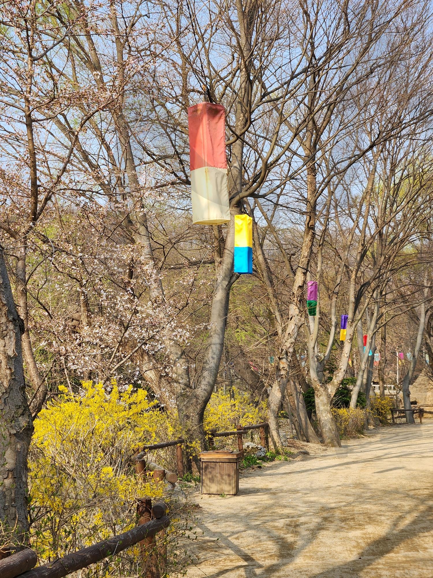 한국의 옛 정취-용인 민속촌 | 용인민속촌, 조선시대, 한옥풍경, koreantradition, HanokVibes | 스탠바이 STANDBUY 디지털 콘텐츠