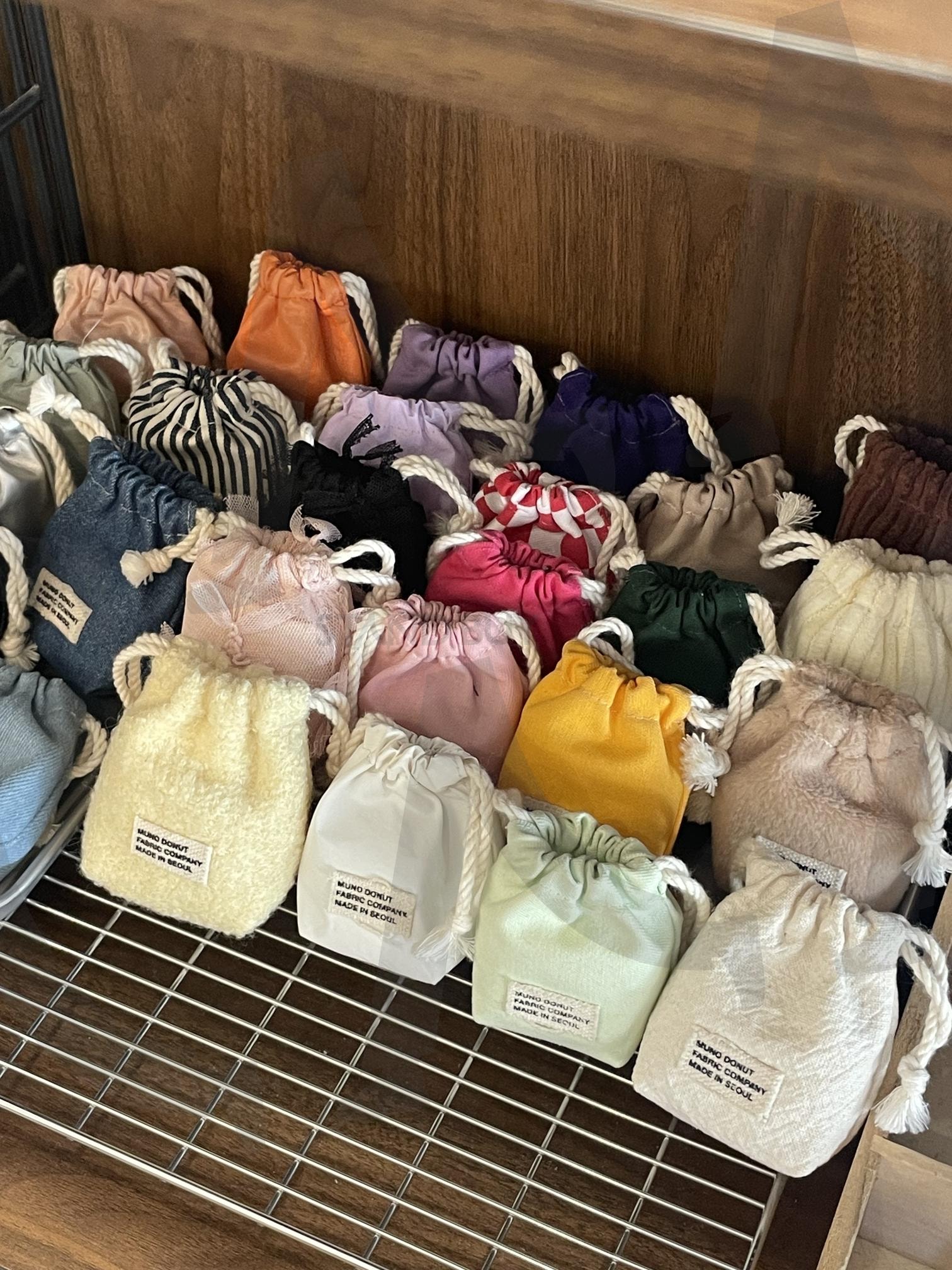 에어팟파우치 | 에어팟, 에어팟케이스, 주머니, 파우치, 미니파우치, 소품, 소품샵, 아기자기, 알록달록, 예쁜소품 | 스탠바이 STANDBUY 디지털 콘텐츠