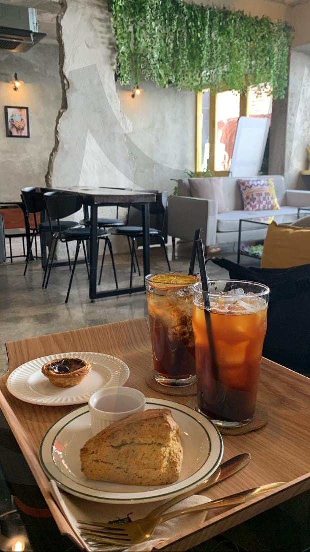 Korean cafe date course | Korean, Cafe, korea, 카페, 음료 | 스탠바이 STANDBUY 디지털 콘텐츠